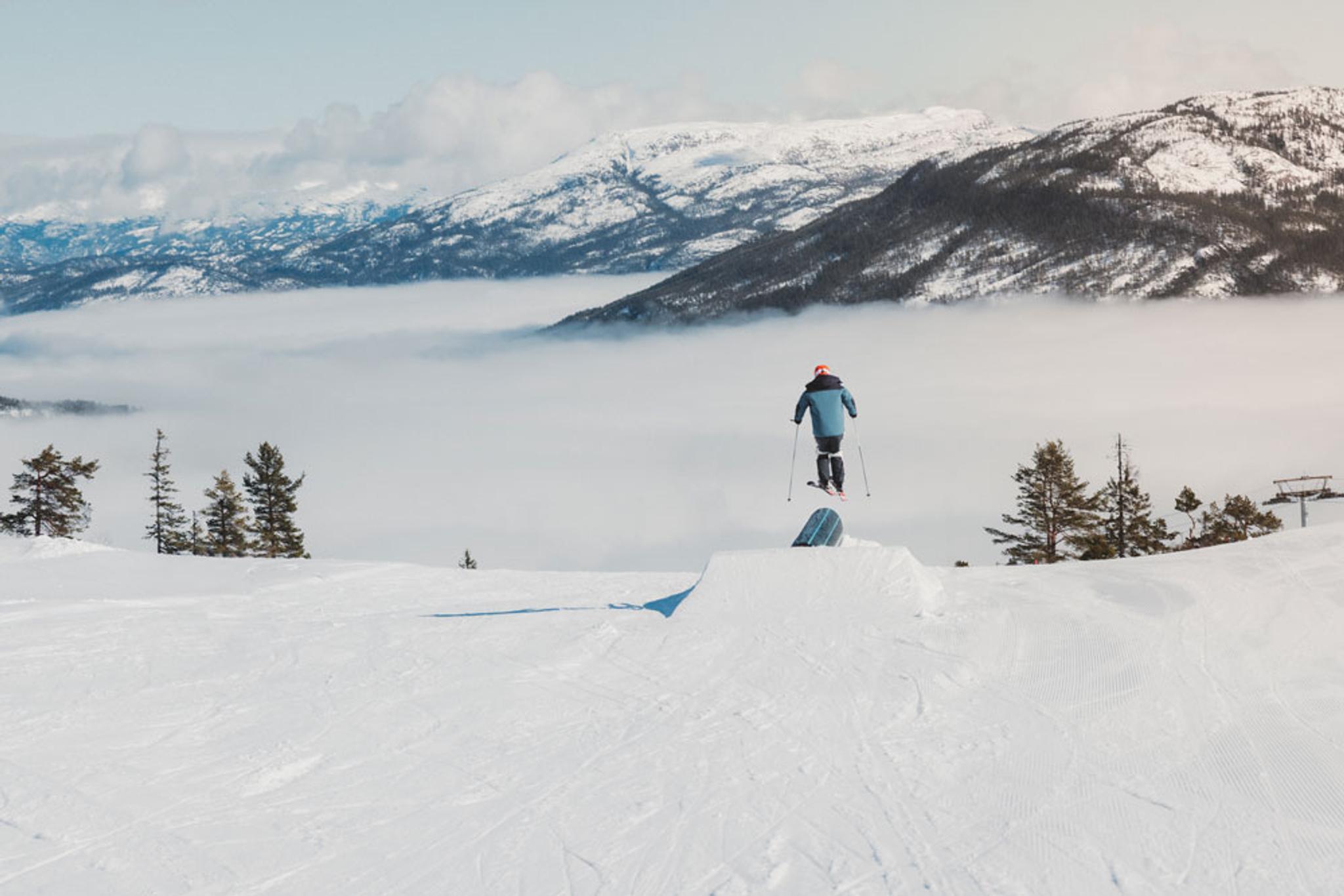 Vrådal_vinter_Andre-Askeladden_hopp-på-Vrådal-Panorama-skisenter_1000x667