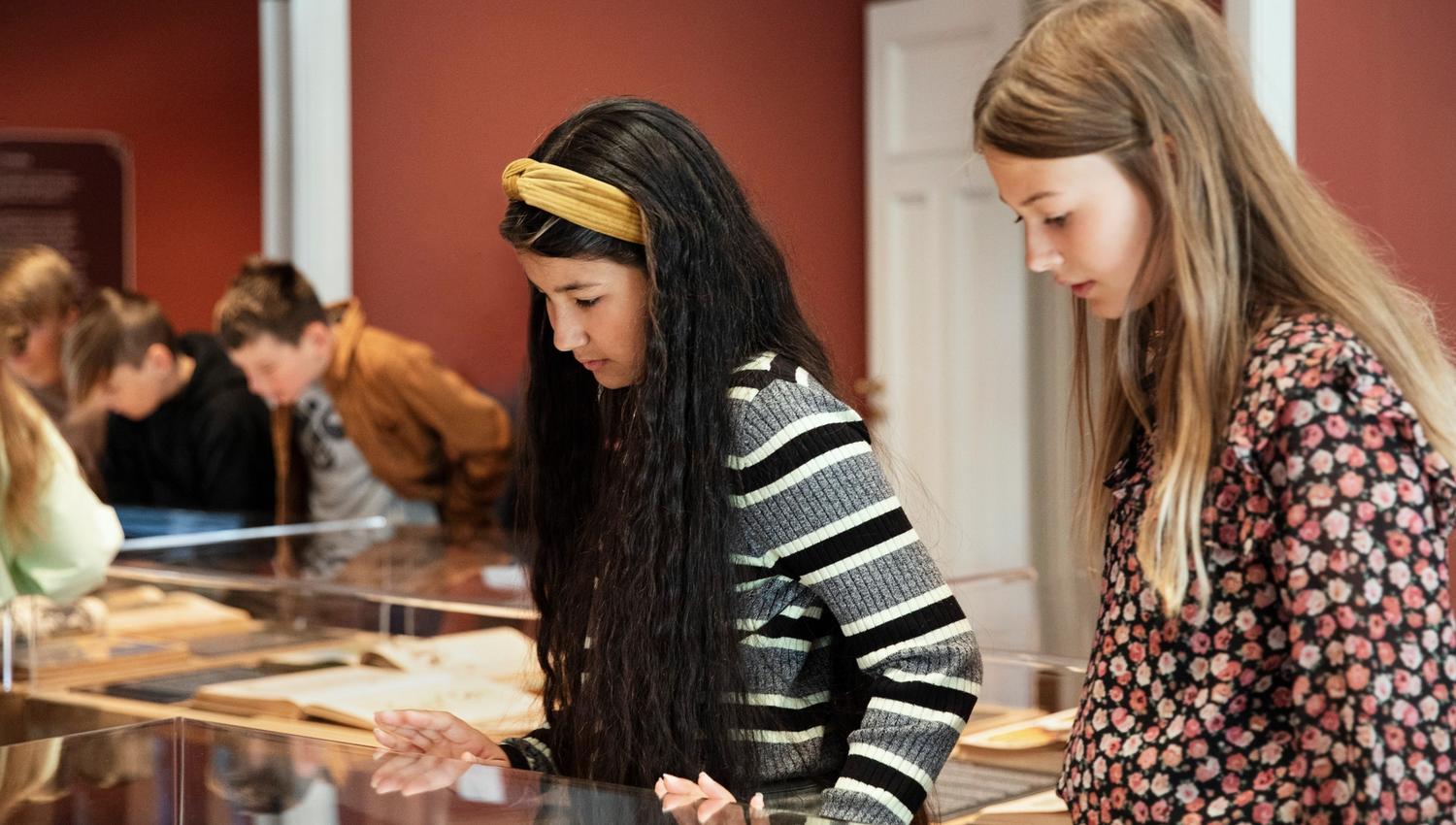 Aktiviteter for dei unge på Jugendstilsenteret og KUBE