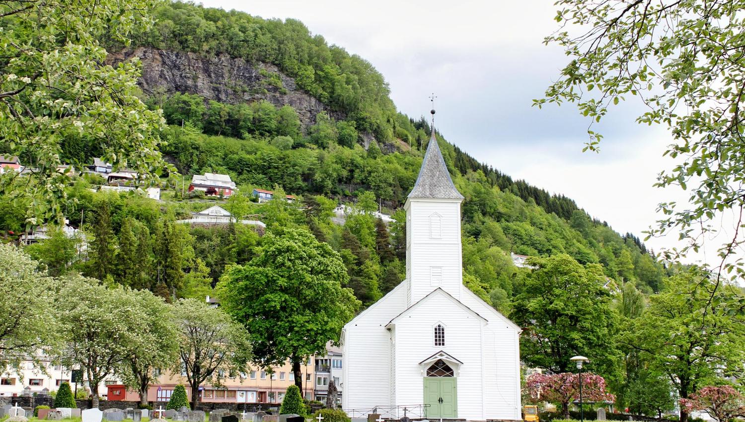 Øystese Church