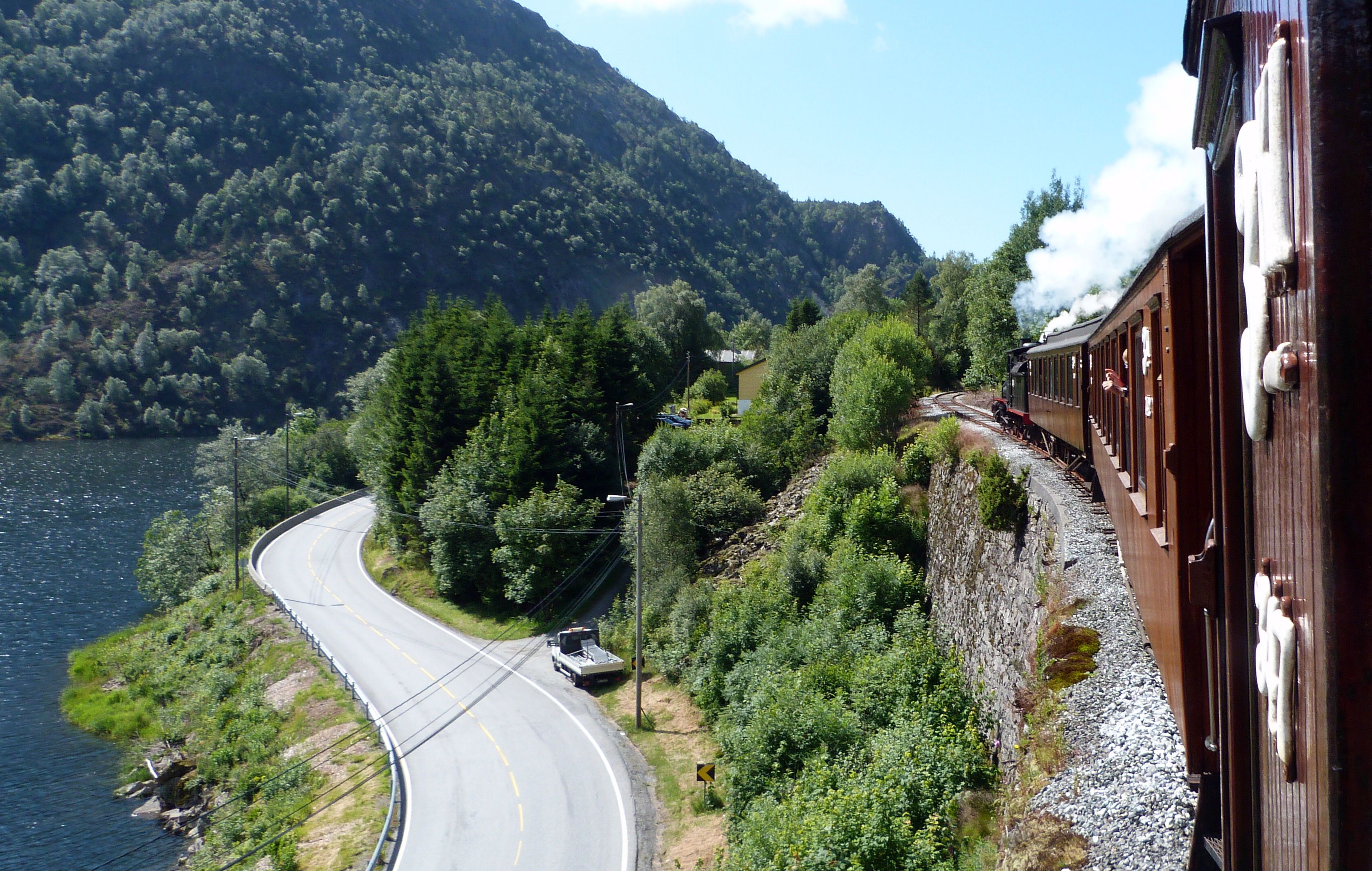 Bergen Heritage Tour - Gamle Vossebanen