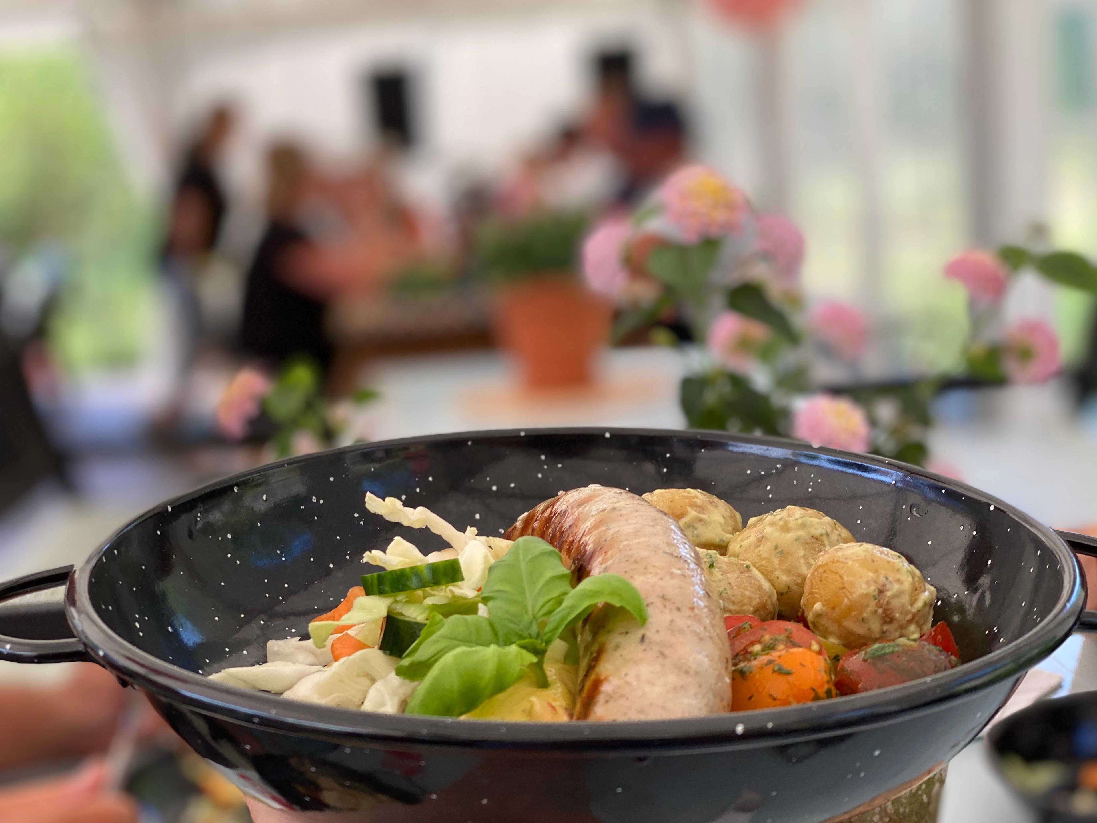 Ragnvalds pølsemakeri, Sandøya, Tvedestrand