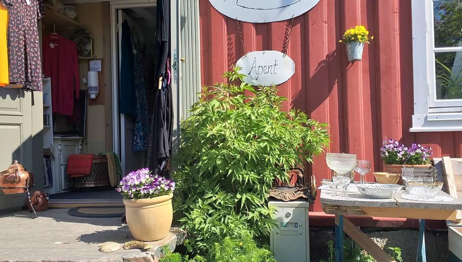 Bilder av Kjerringa m'Straumen.