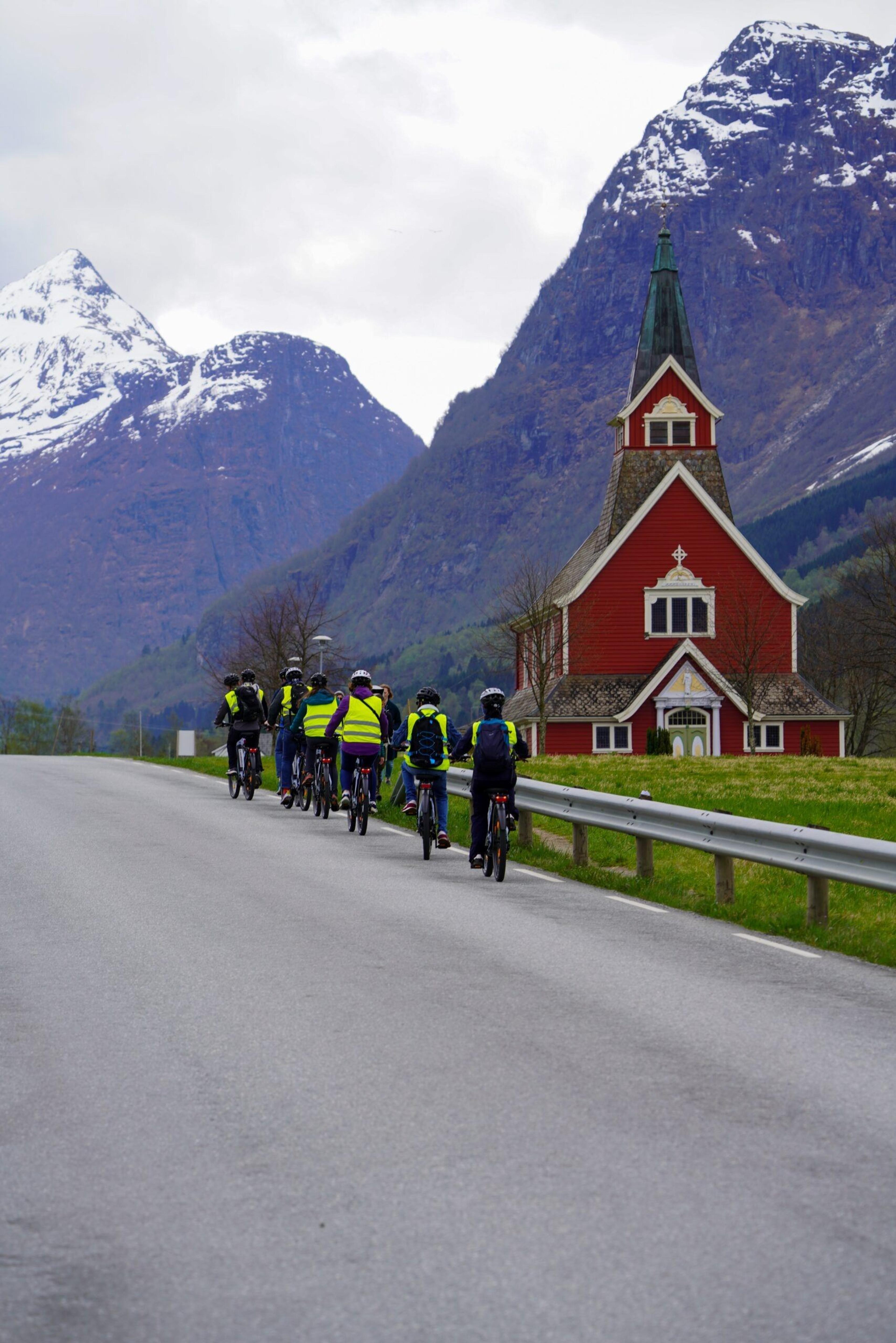 Guided E-Bike Tour in Olden | Olden Active 