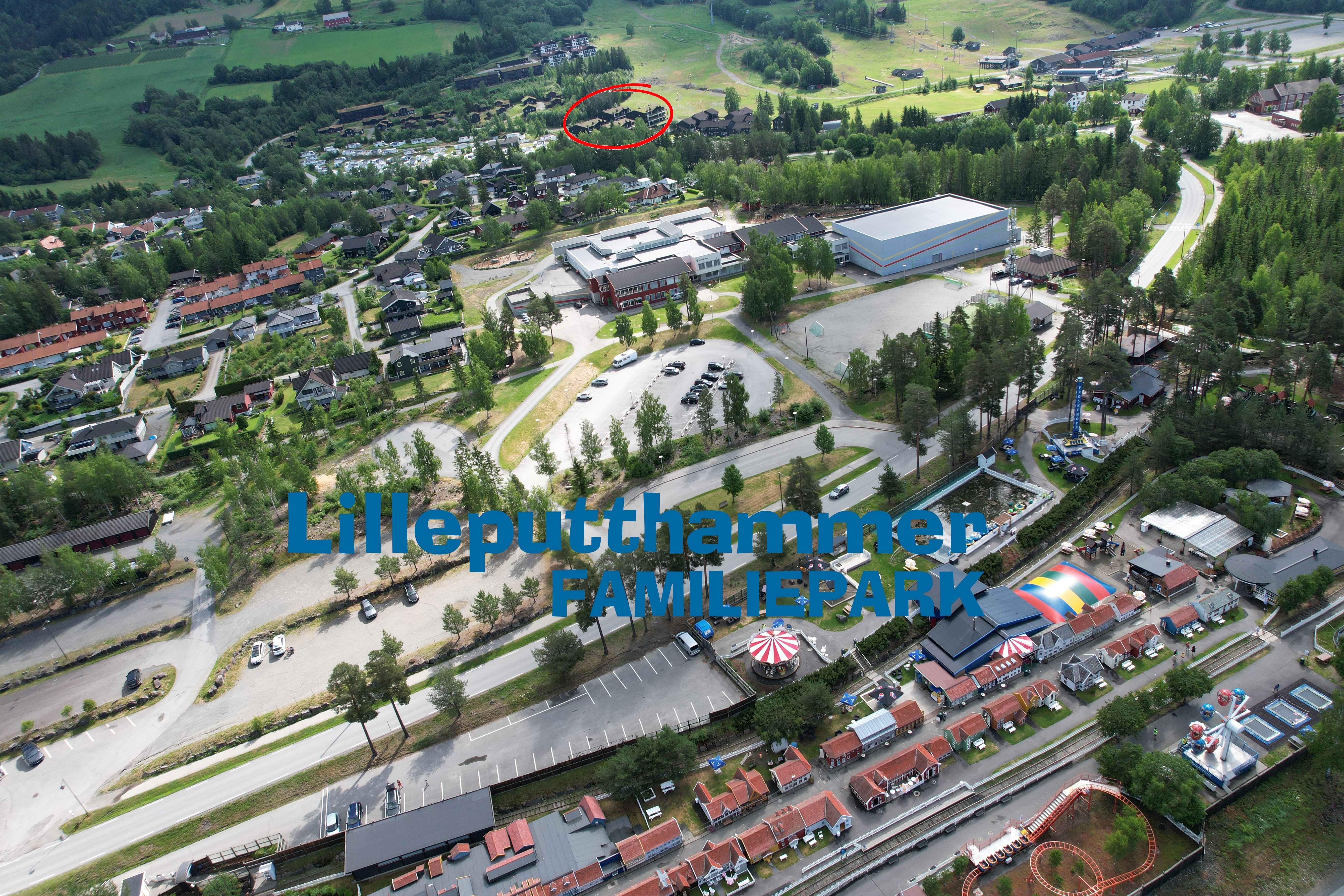 Walking distance to Lilleputthammer in the summer.