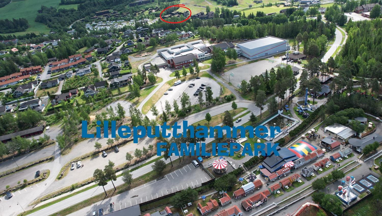 Walking distance to Lilleputthammer in the summer.