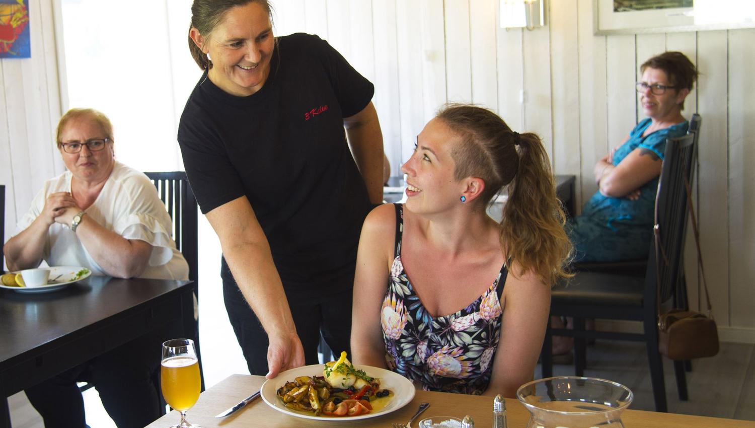 3 Kalver - restaurant/gårdskafé på Dønna