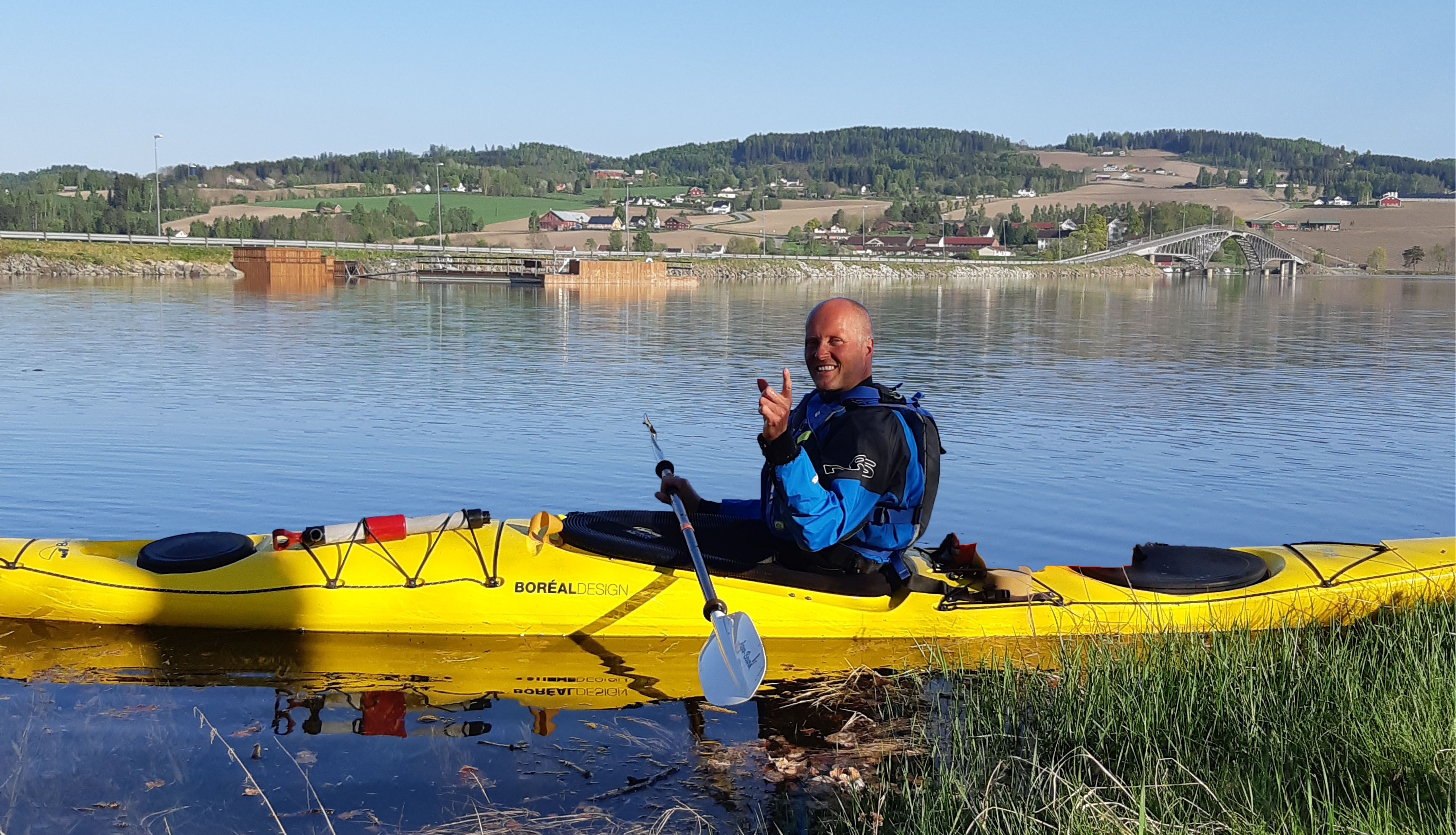 Per i kajakk, strålende blid
