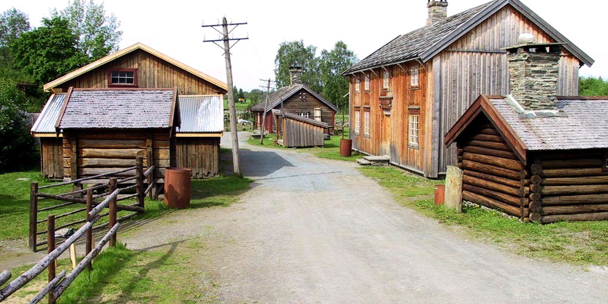 Stiklestad Nasjonale Kultursenter - The folk museum With several building
