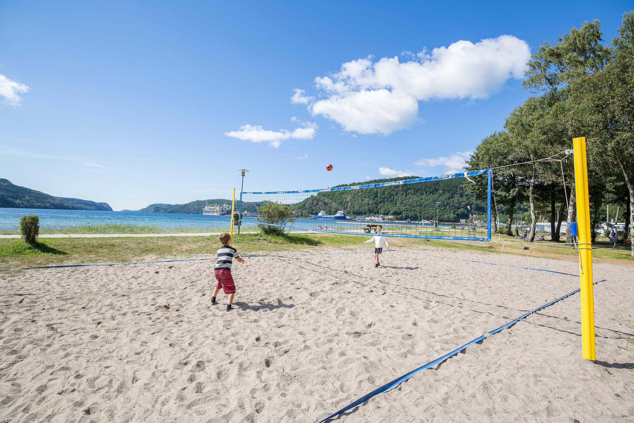 Rosfjorden strand i Lyngdal strandvollyball