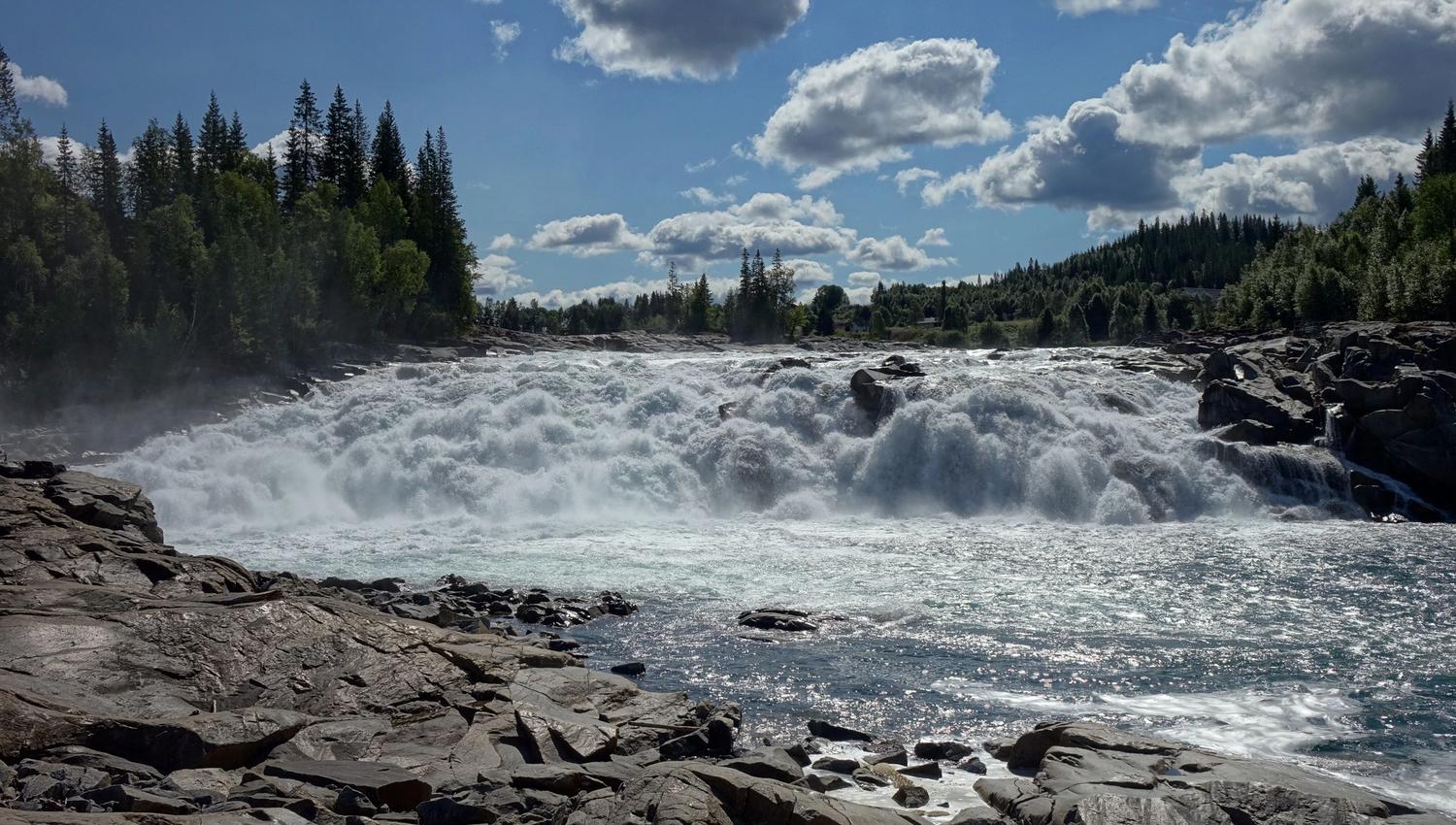 Laksforsen fossefall