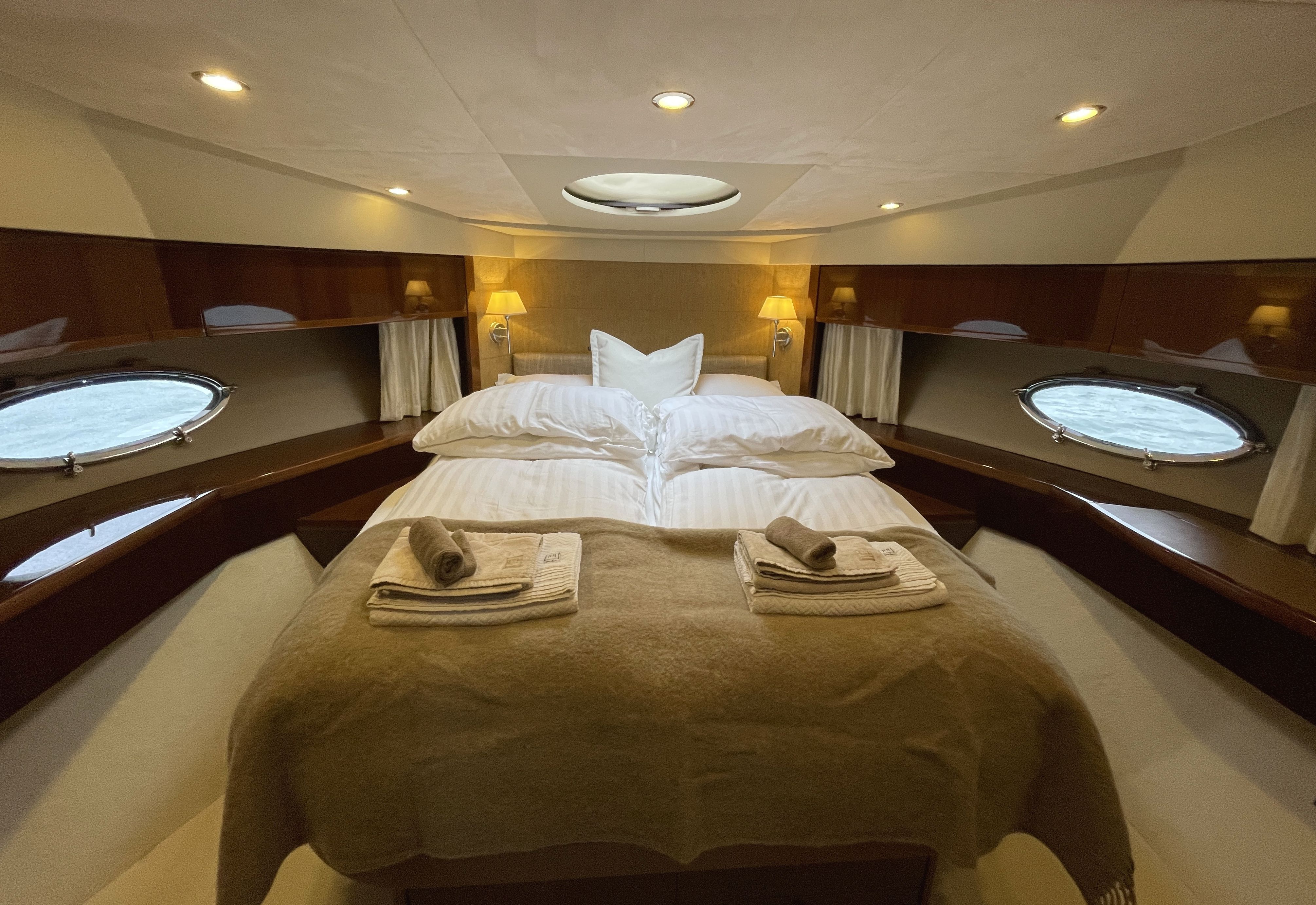 Private fjord cruise to Modalen