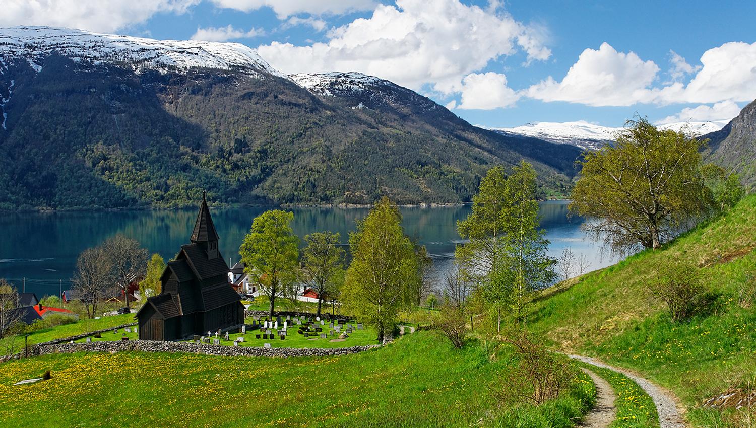 Urnes stavkyrkje
