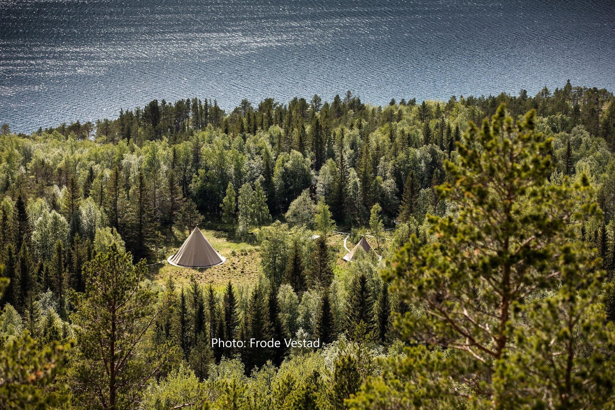 Sámi Safari Camp - Close to nature, yourself and Sami culture