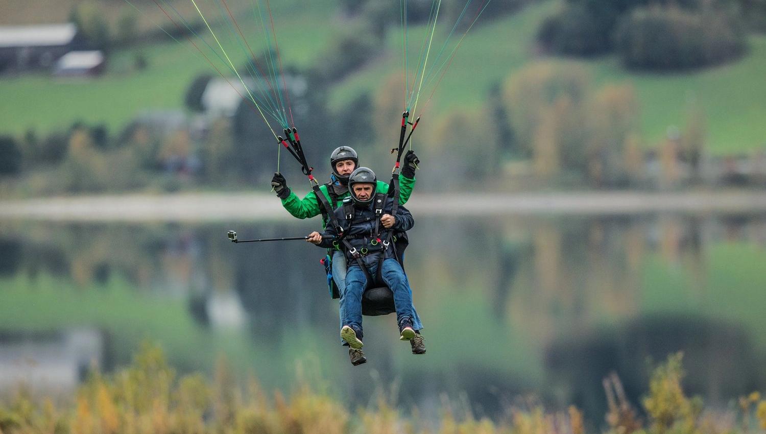 Tandem paragliding with Voss HPK