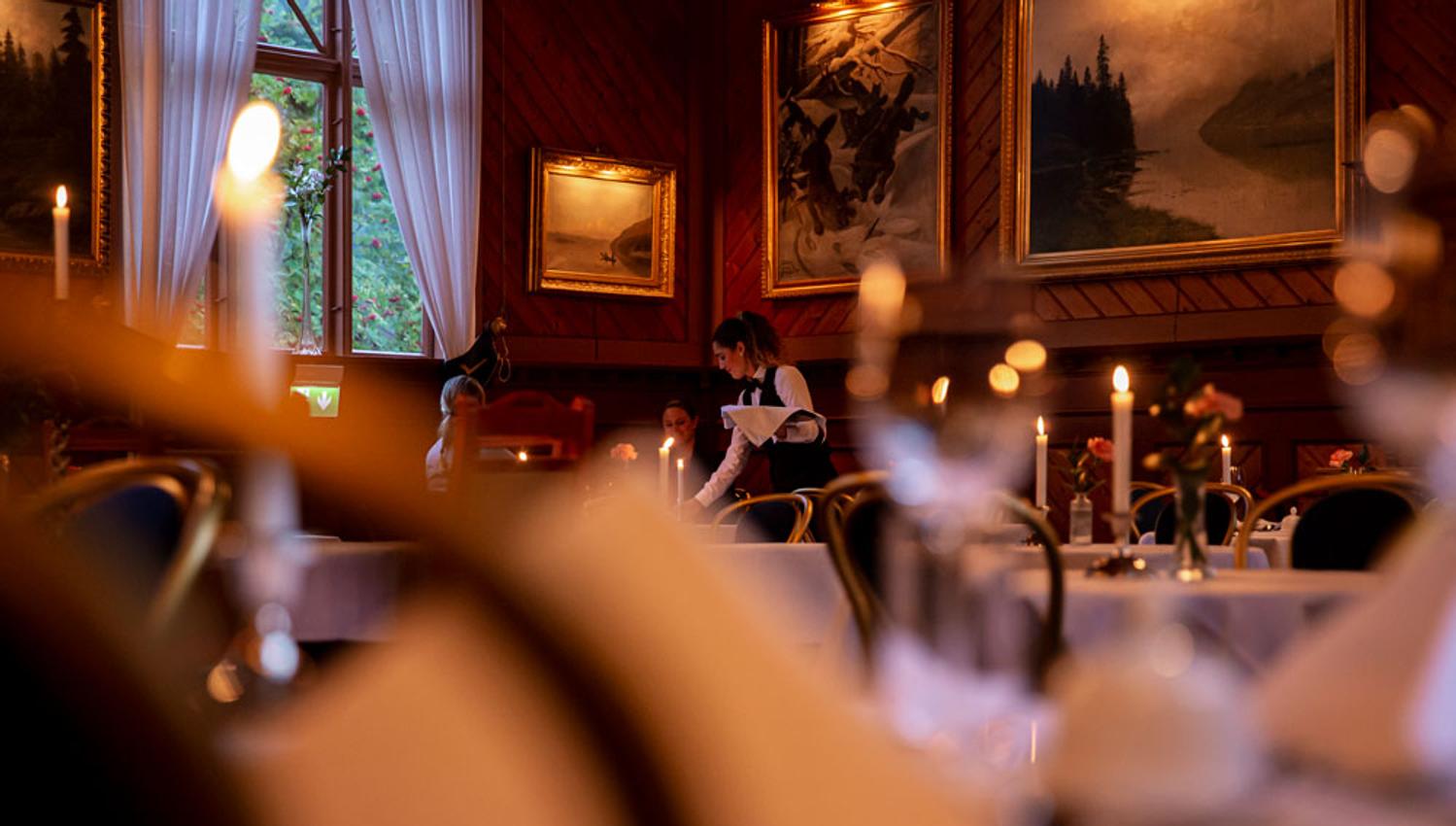 at the restaurant at Dalen Hotel