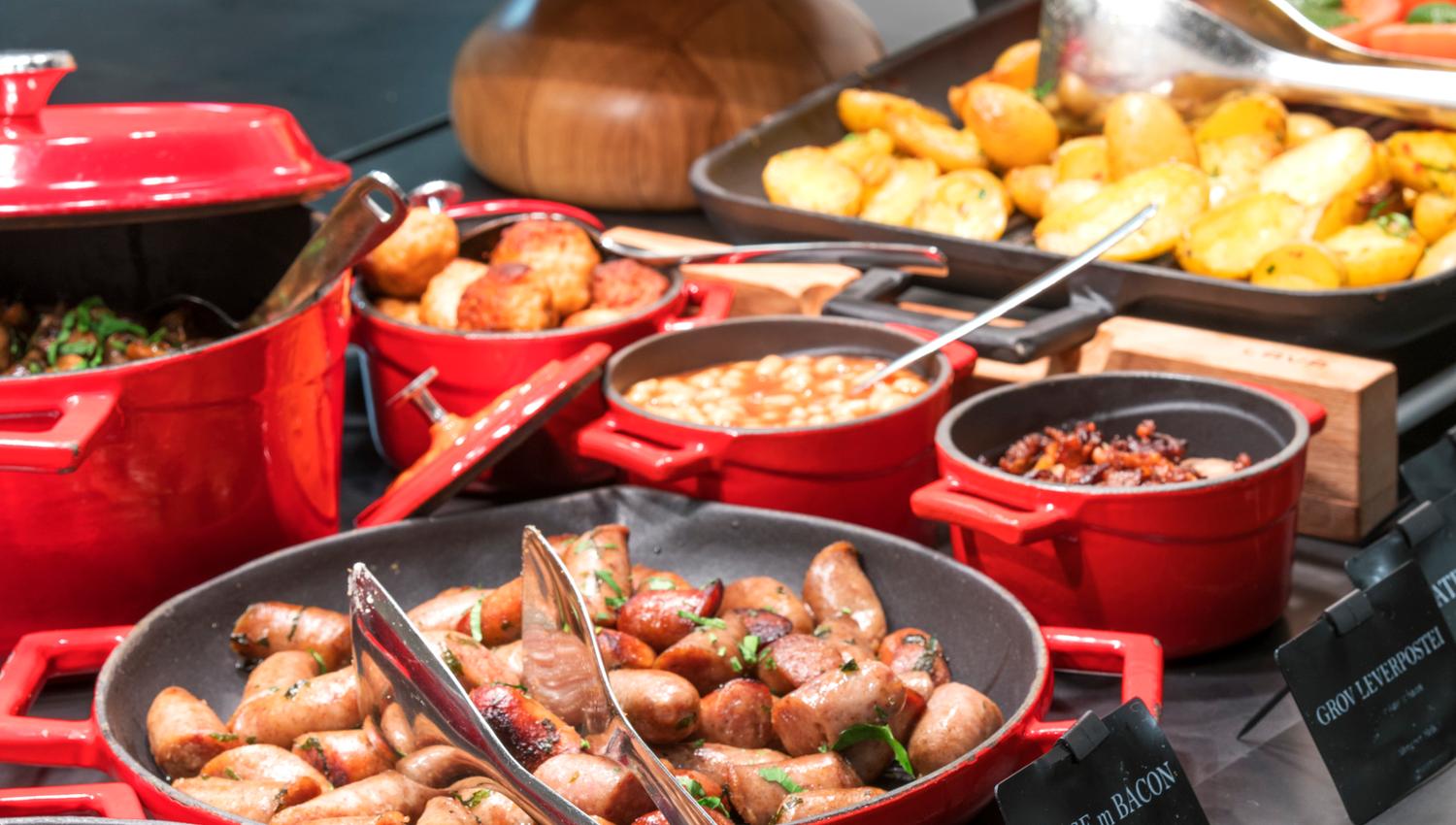 Warm food at the breakfast buffet