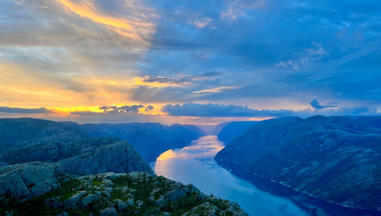 Fjord Hikes overnight adventure Kjerag and Preikestolen