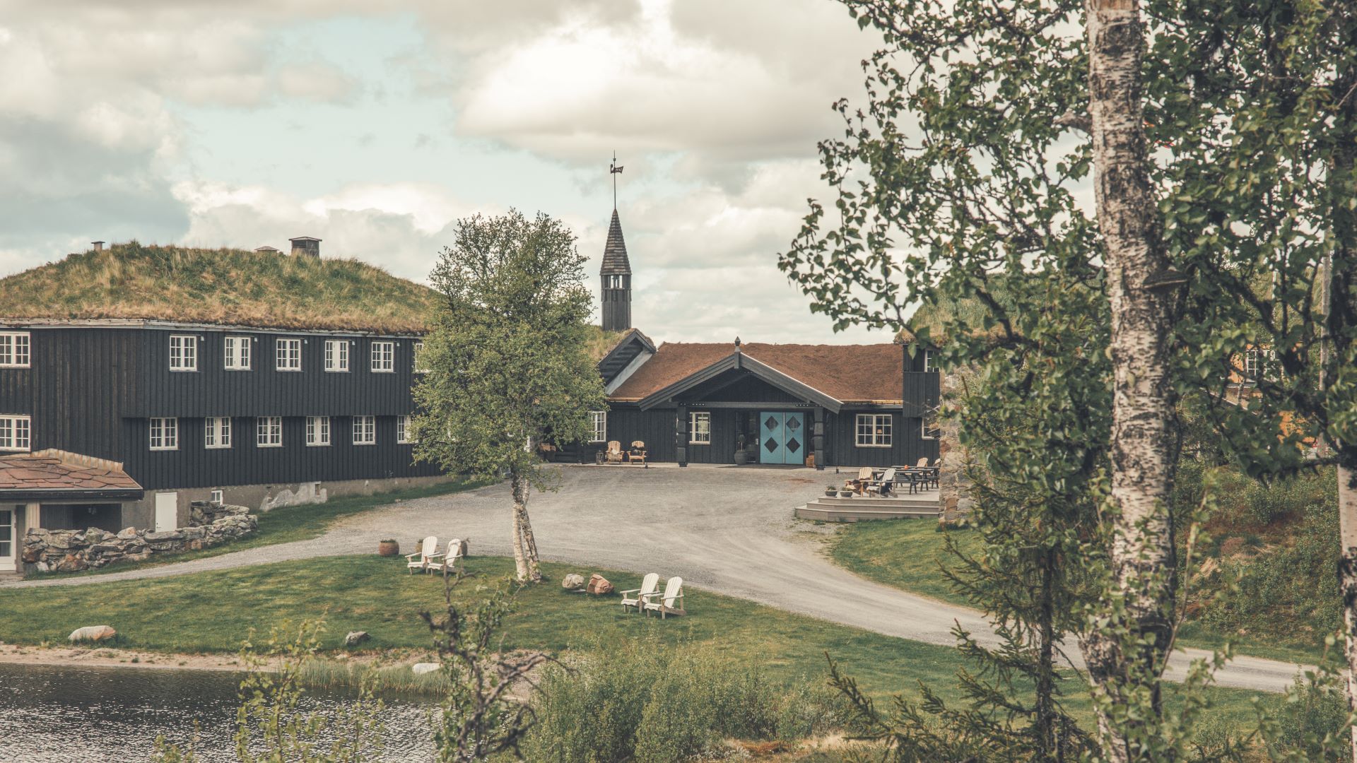 Danebu sett fra utsiden