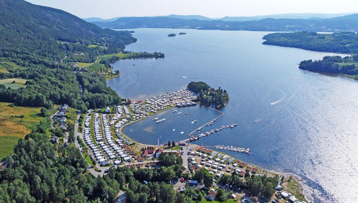 overview picture of the campsite Norsjø Ferieland in Akkerhaugen
