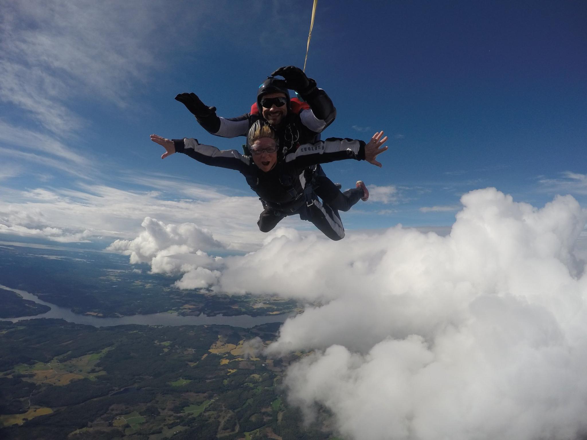 Fallskjerm på Fredriksten