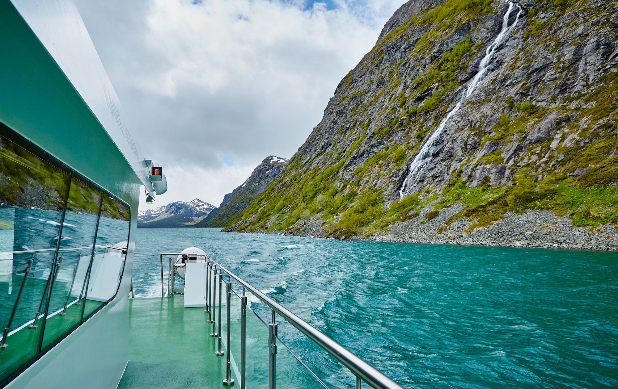 Gjende-besseggen-jotunheimen-lr_03_Cathrine Dokken