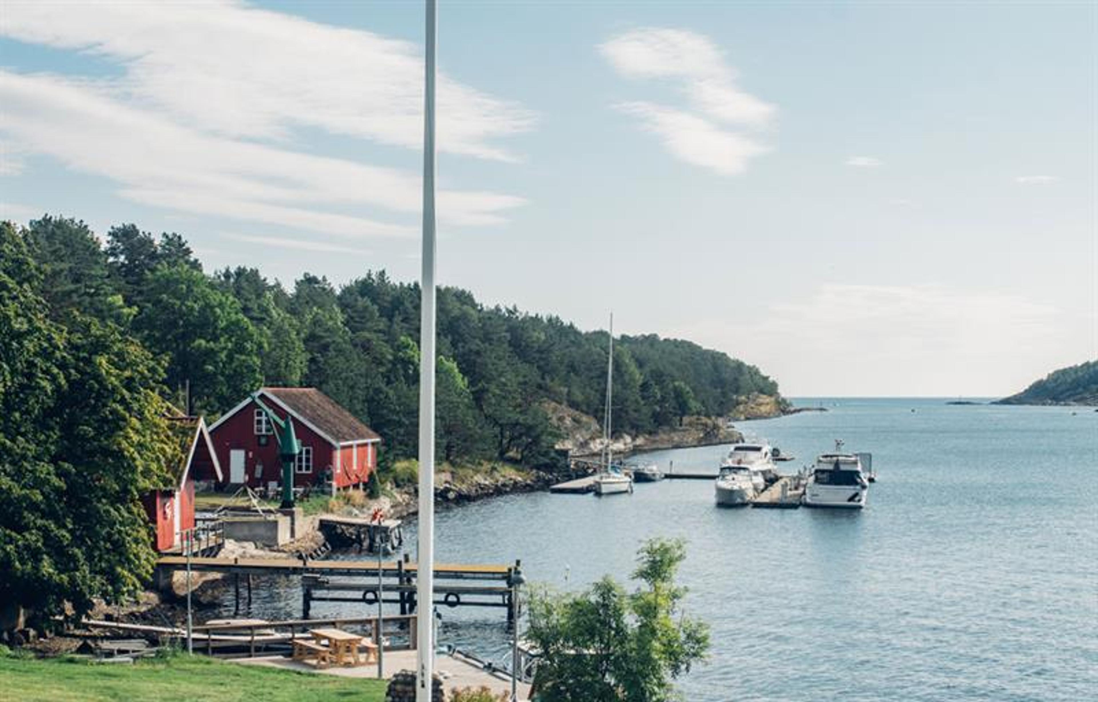 Bamble_sommer_Even-Lundefaret_gjestehavn-på-Langøya_1000x640