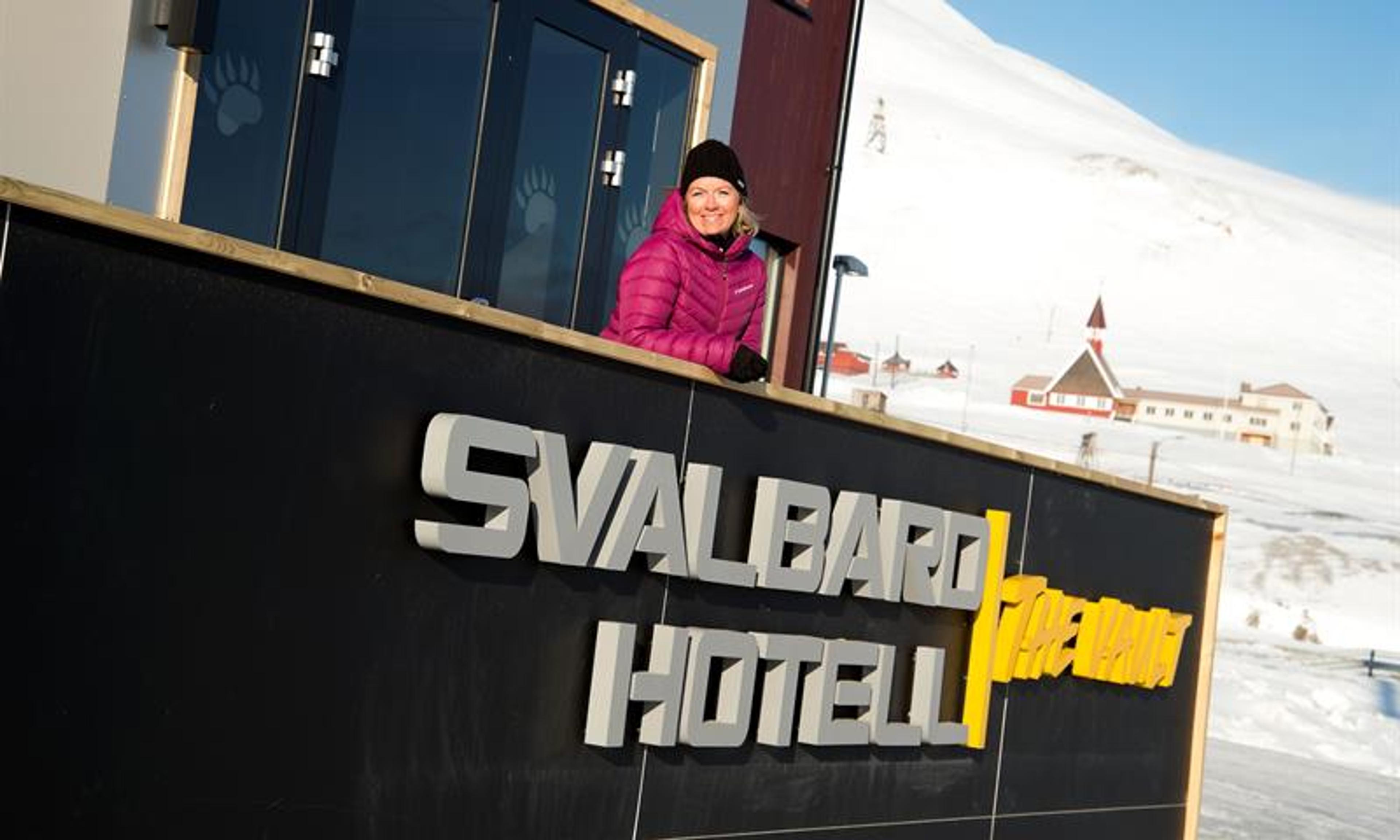 1_Svalbard Hotell The Vault_fasade_utendørs (2)