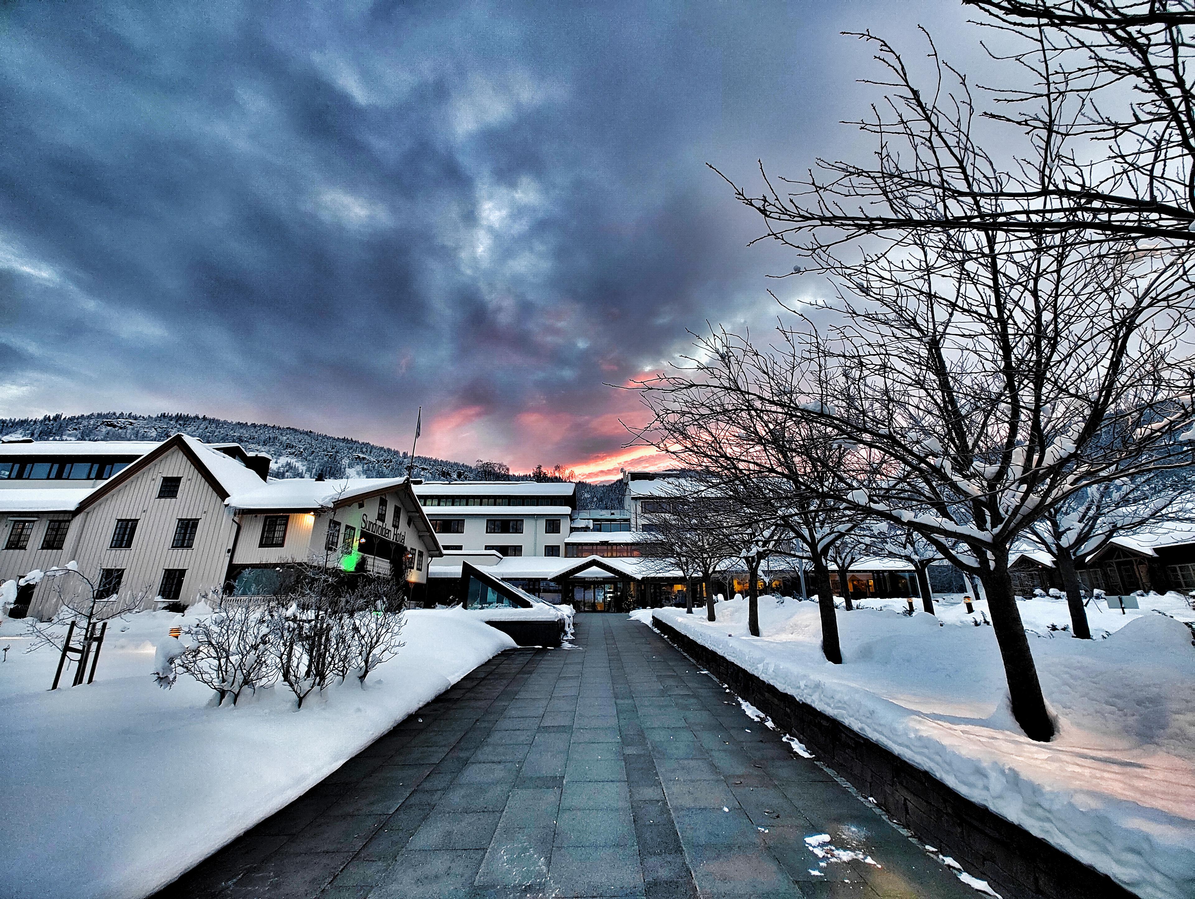 Sundvolden Hotel - Fasade en flott vinterdag