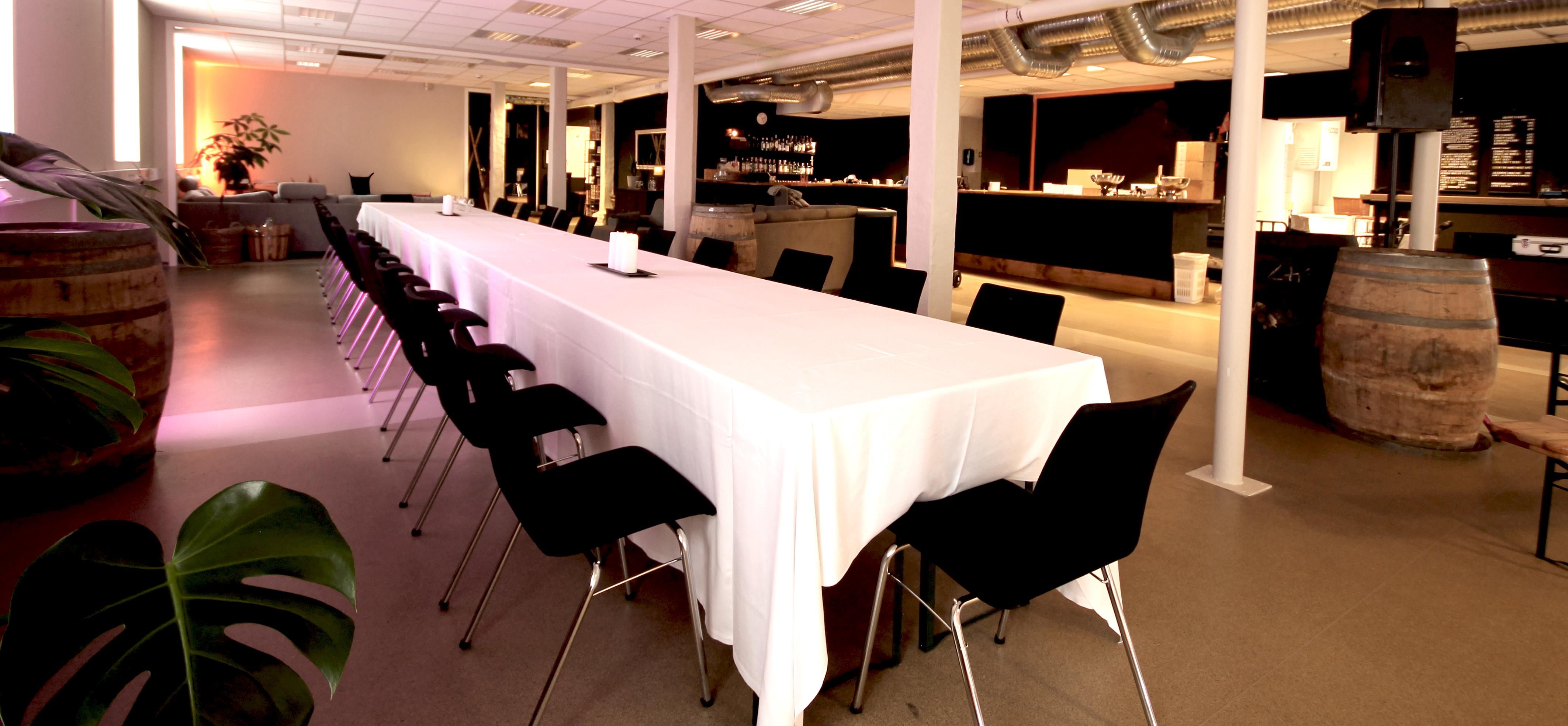 Langbord/Smaking Bar