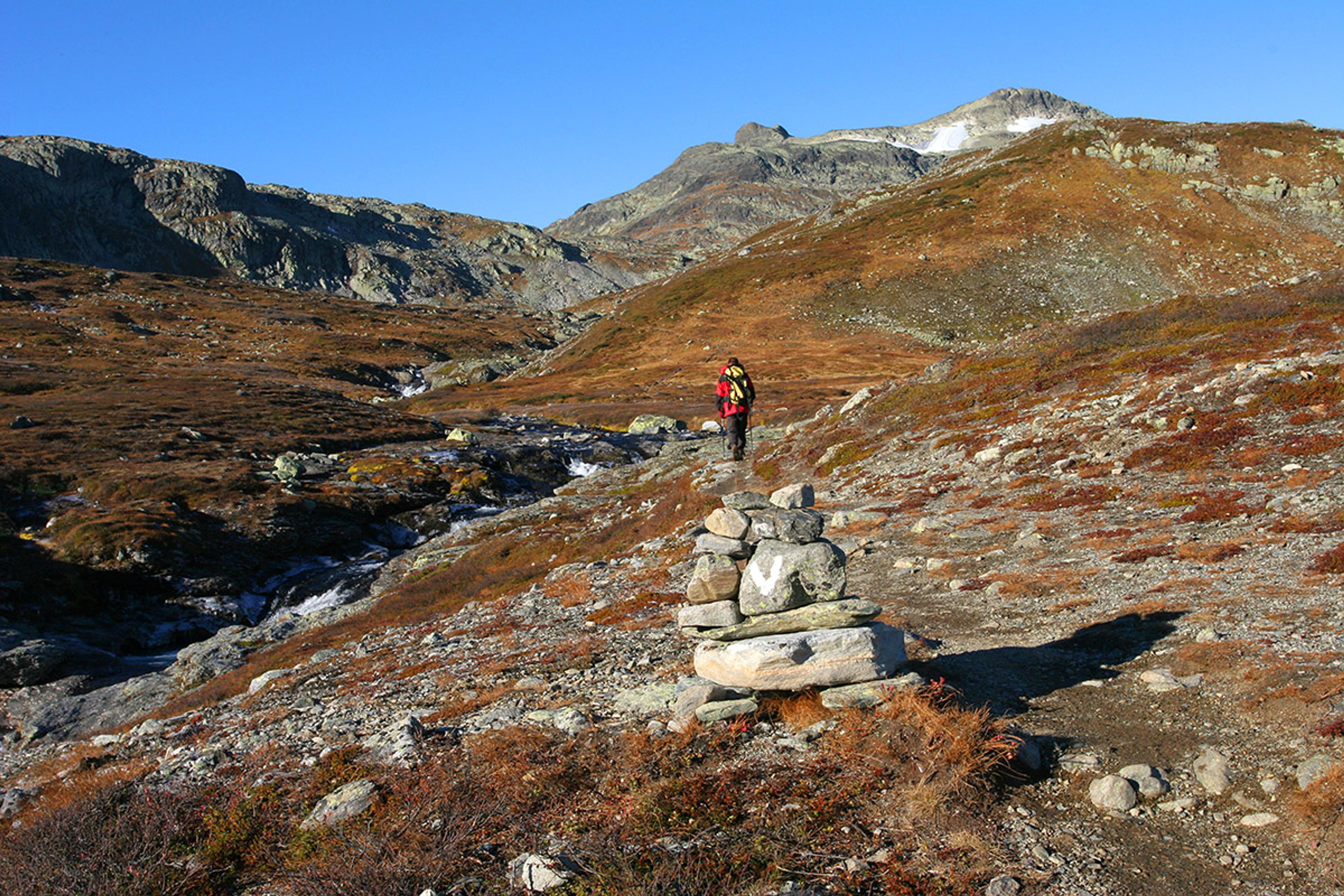 Mugnetinden - langs Mugna