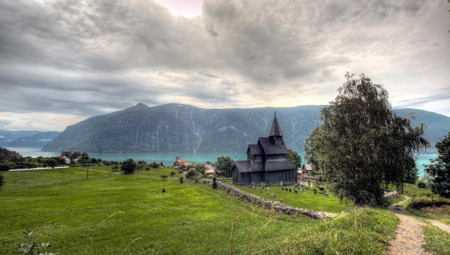 Urnes stavkyrkje