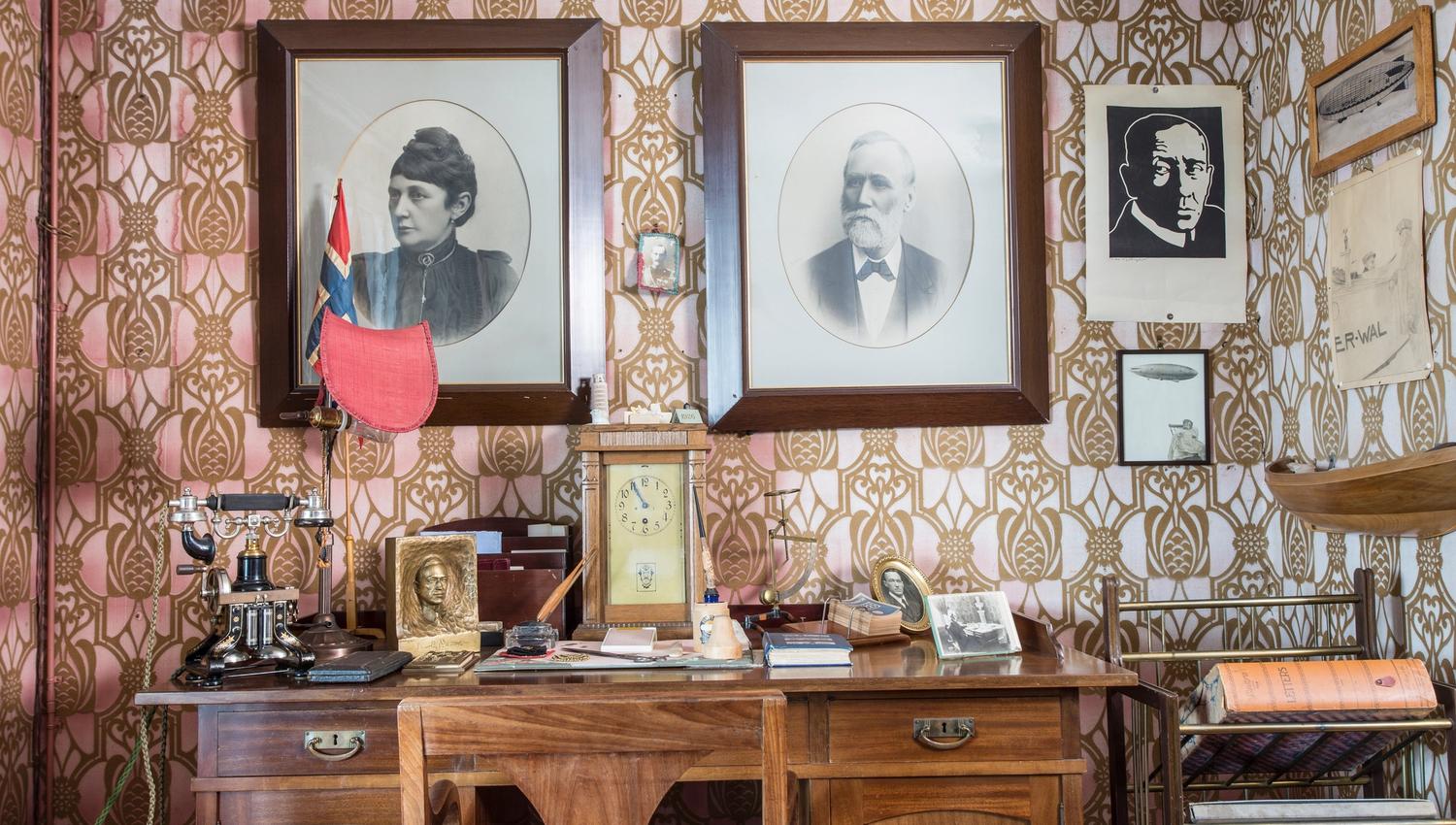 Roald Amundsens hjem Skrivebord