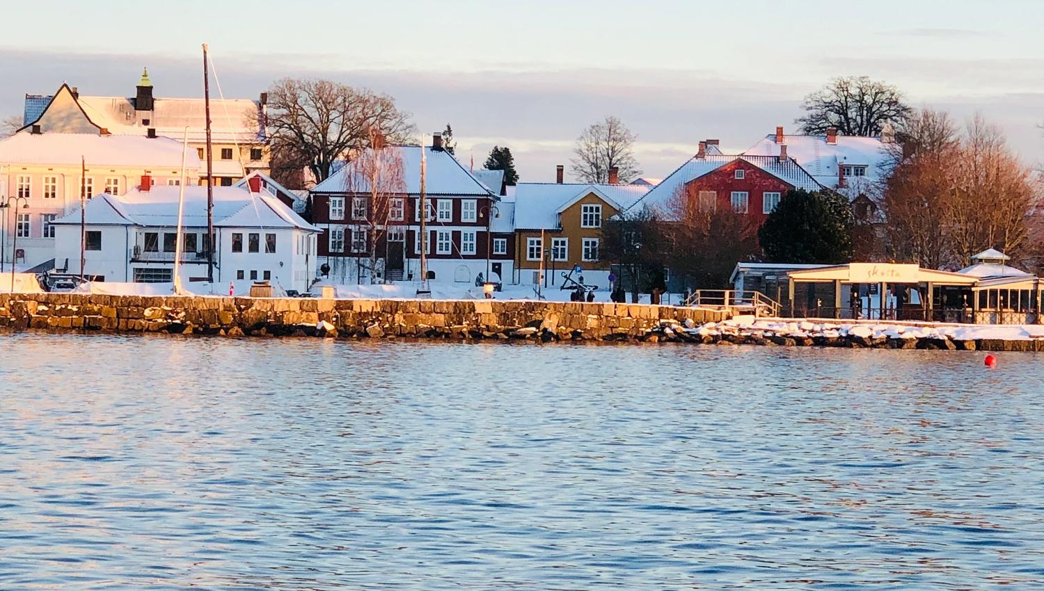 Tollgaarden sett fra havnen