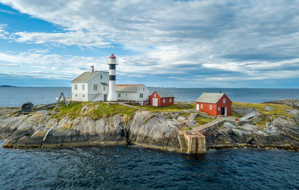 Flatflesa Lighthouse by Classic Norway