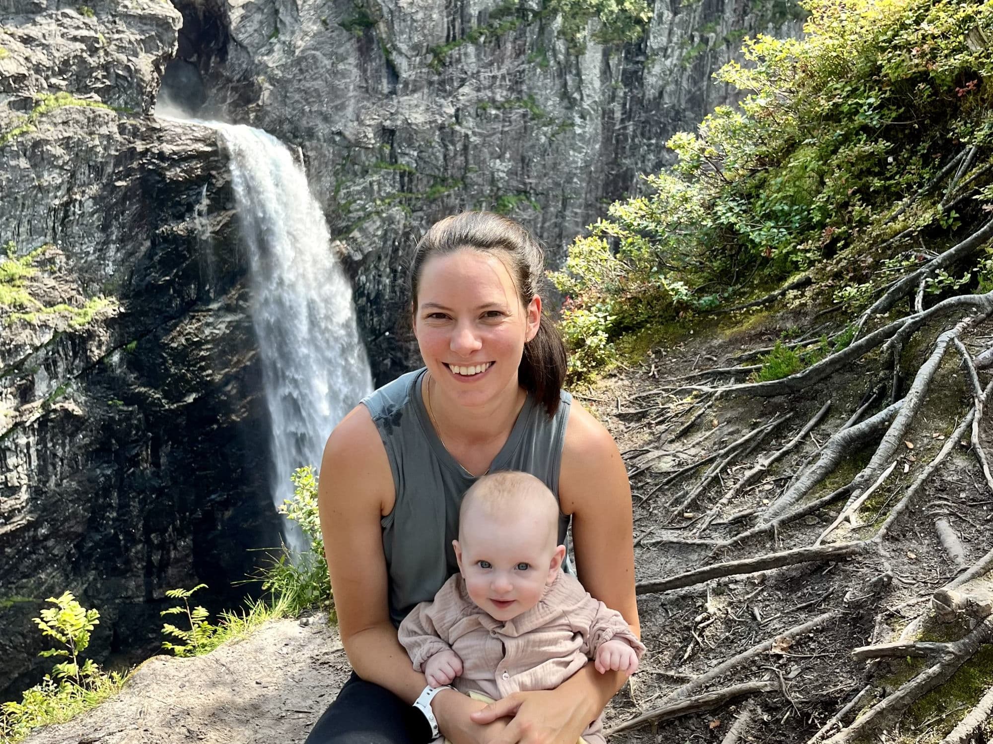 Fjord Hikes waterfalls, via ferrata, byrkjedalstunet