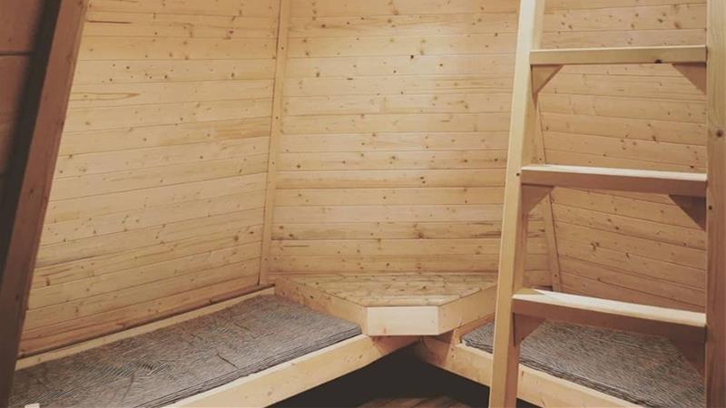 Inside the teepee ( lavuu) at the Dagali fjellpark, 2 benkbeds