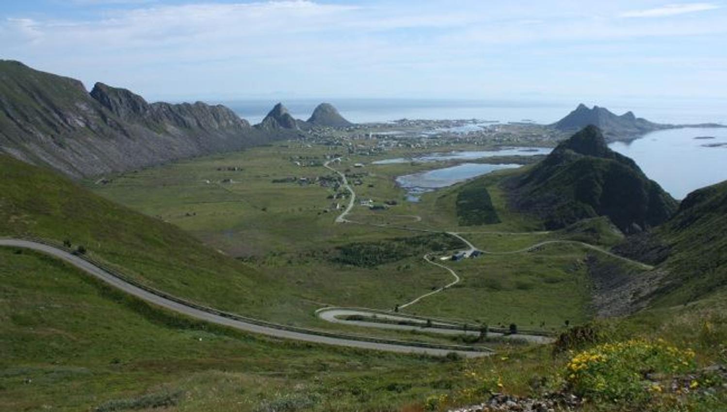 Utsikt fra Håheia på Værøy