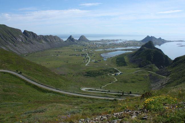 Utsikt fra Håheia på Værøy