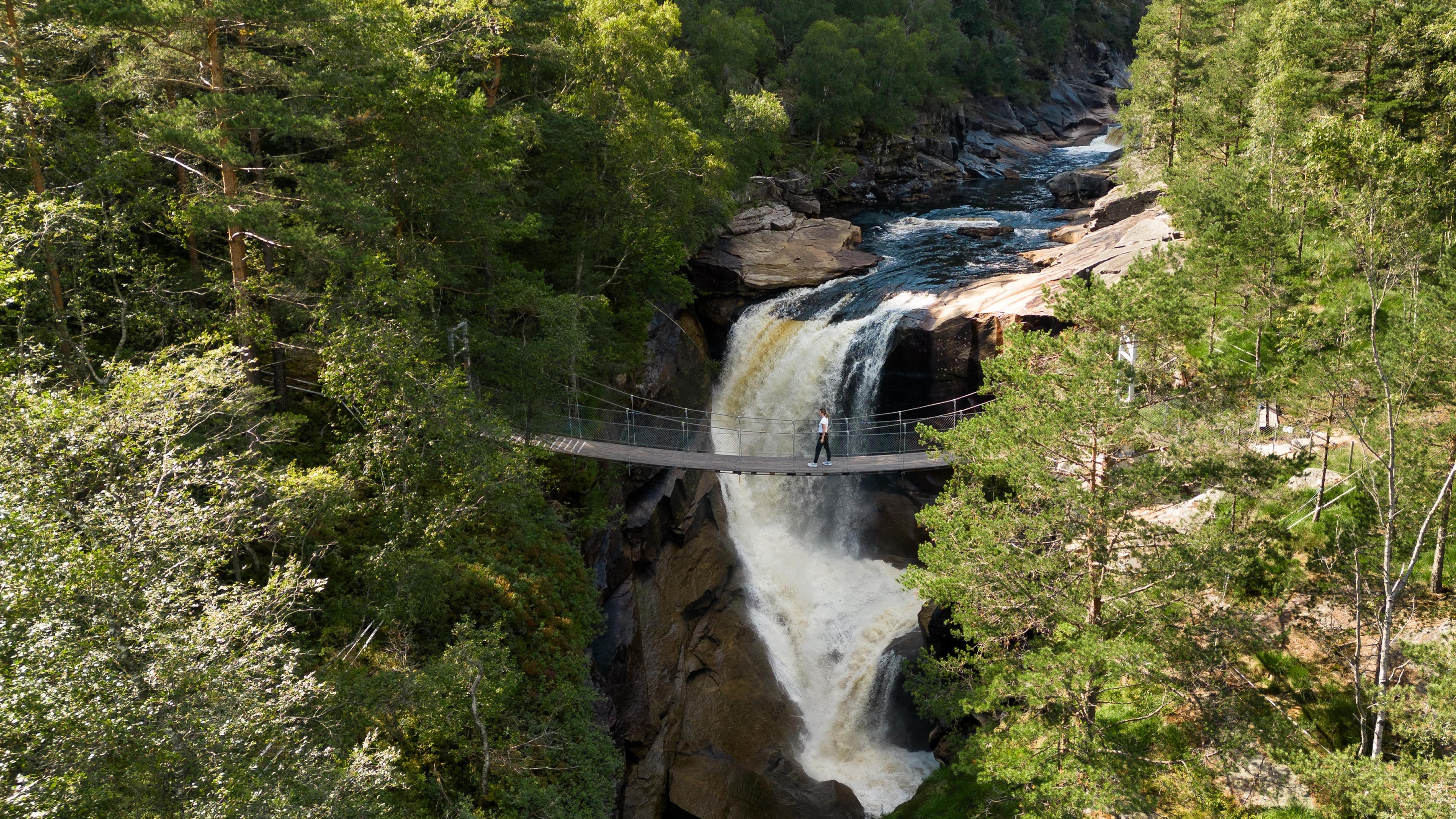 Hengebro over Rafossen