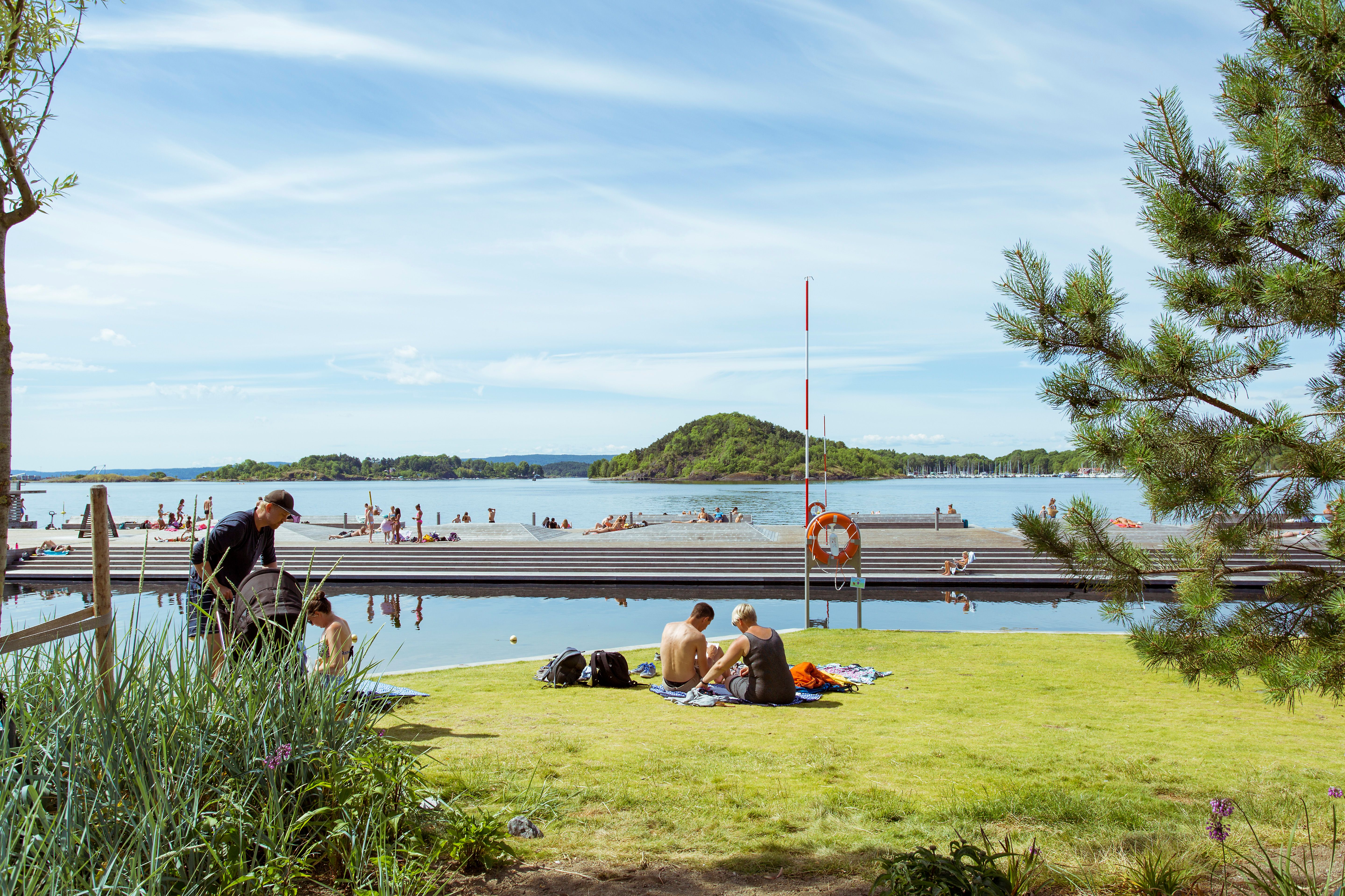 gressplen ved sjøbadet
