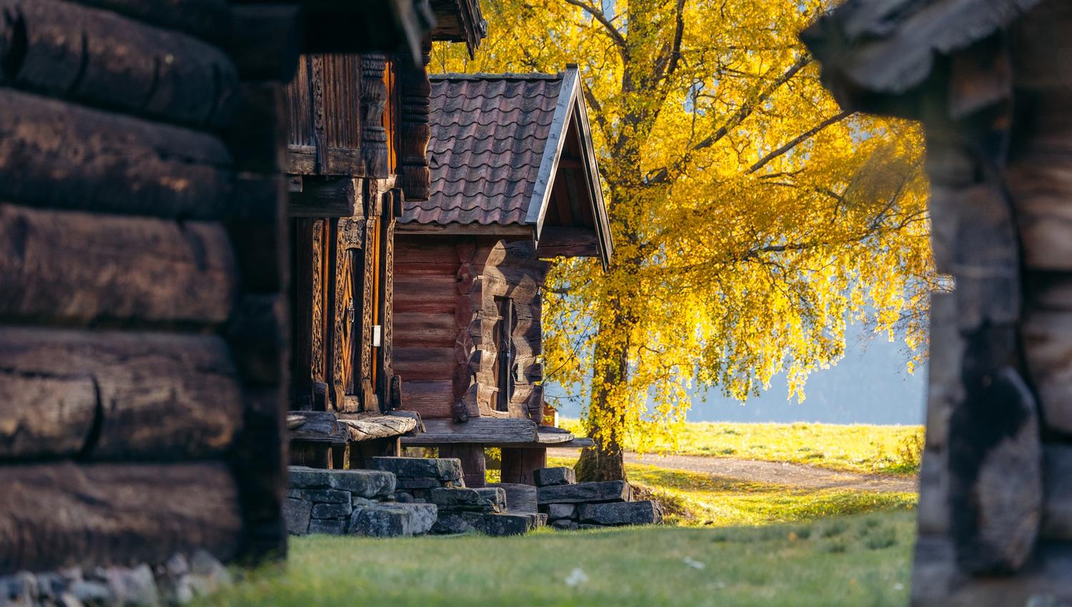 Bur og loft Kviteseid bygdetun