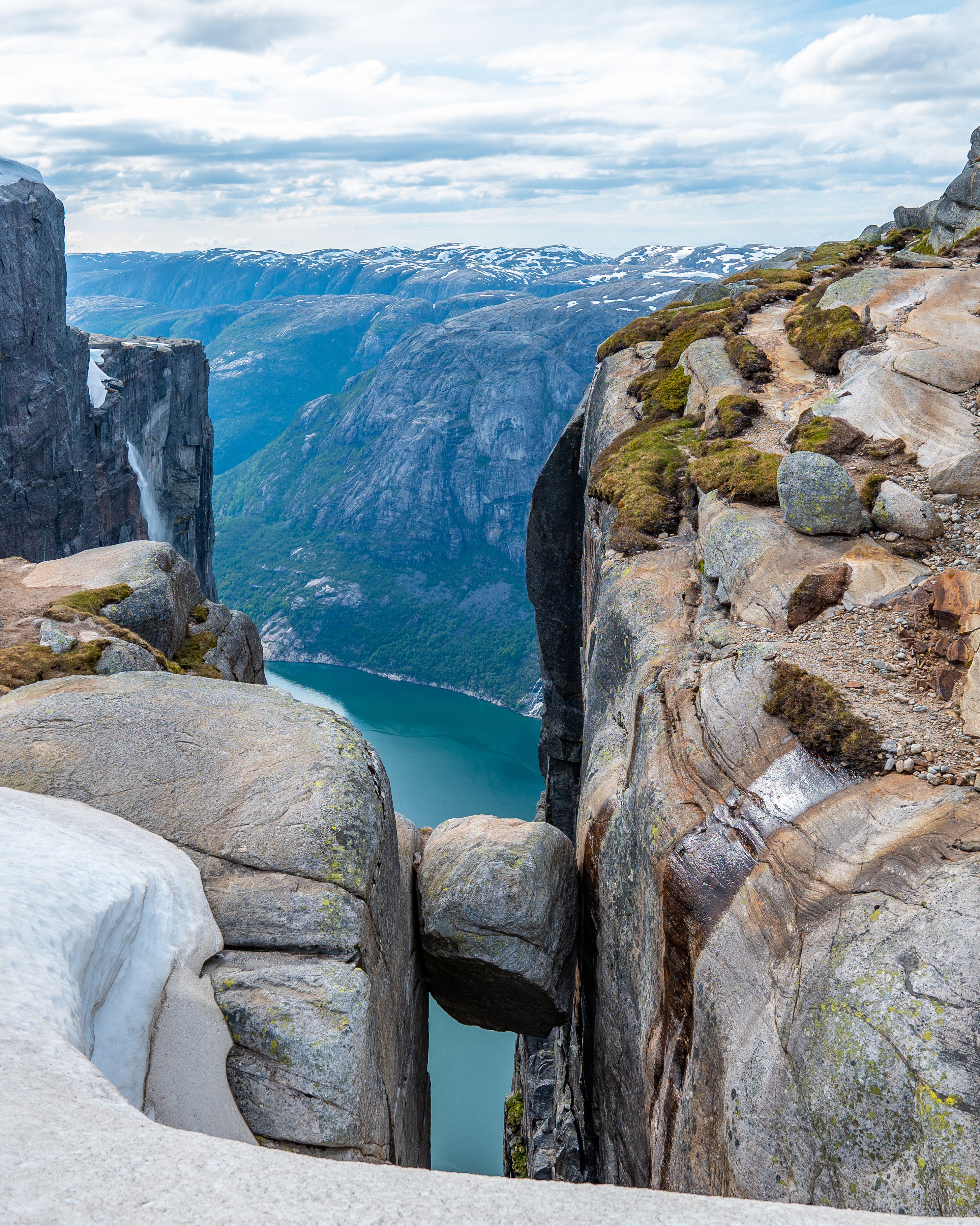 Sesongen for turen til Kjerag varer fra juni til september