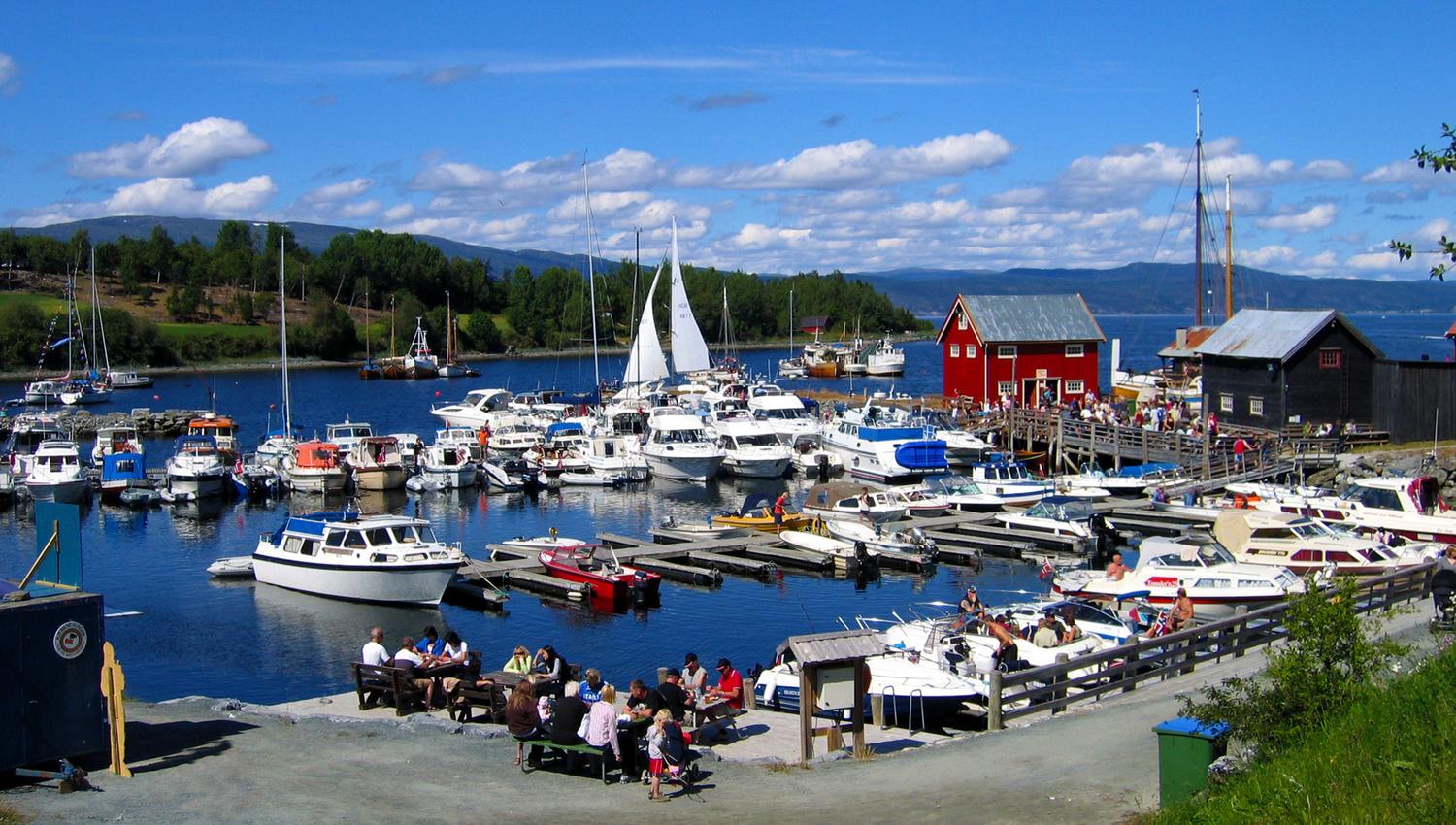 Kjerknesvågen pier along the Golden Road in Inderøy