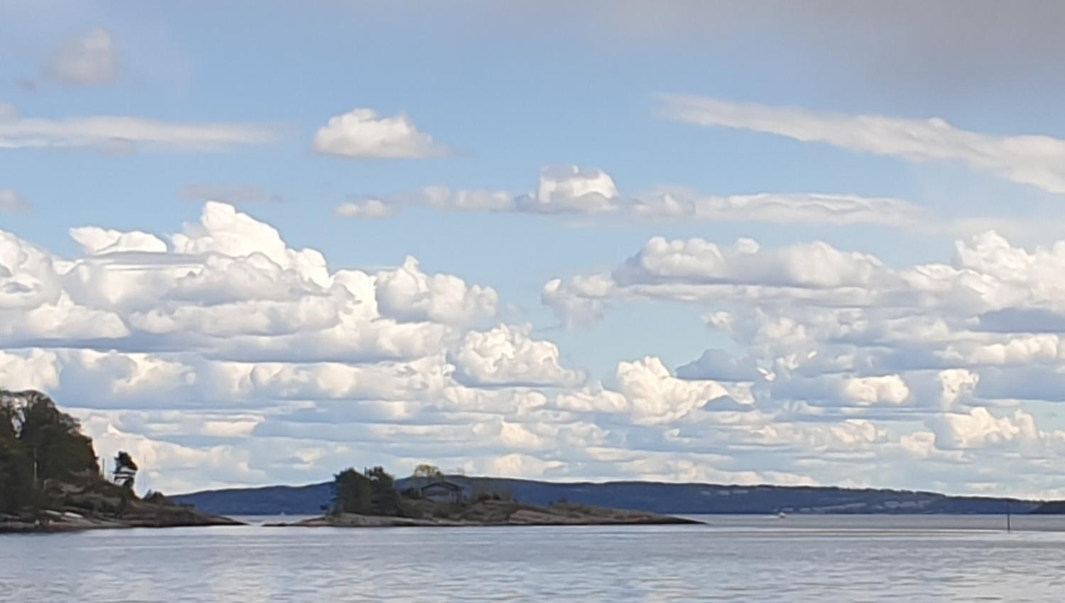 Horisont og skyer