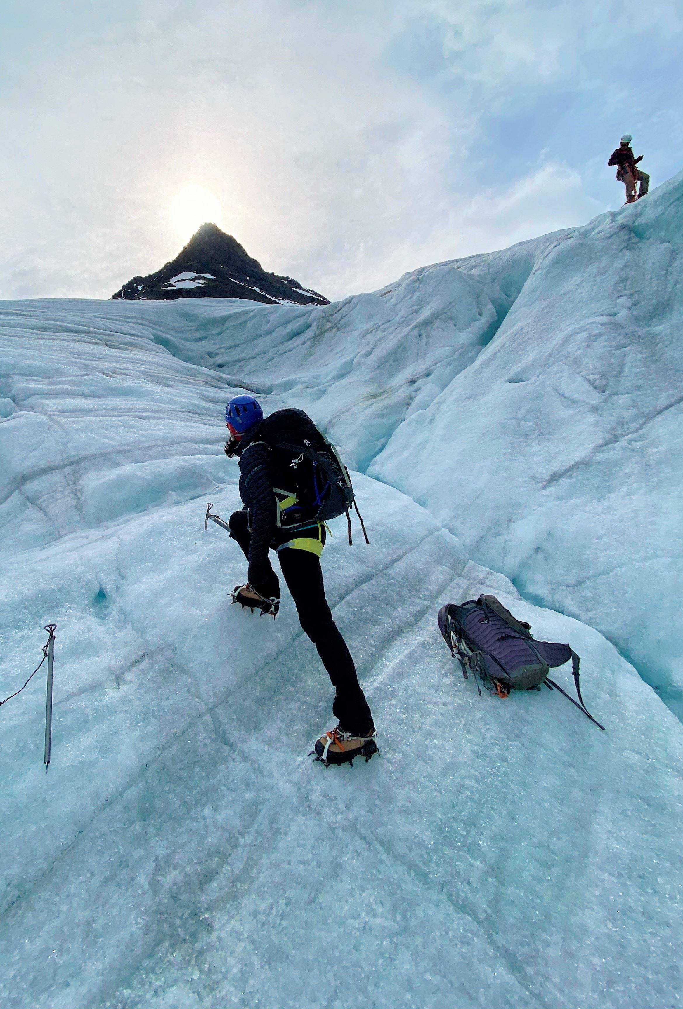 Glacier Hike Steindalen - Lyngen Outdoor Experiences