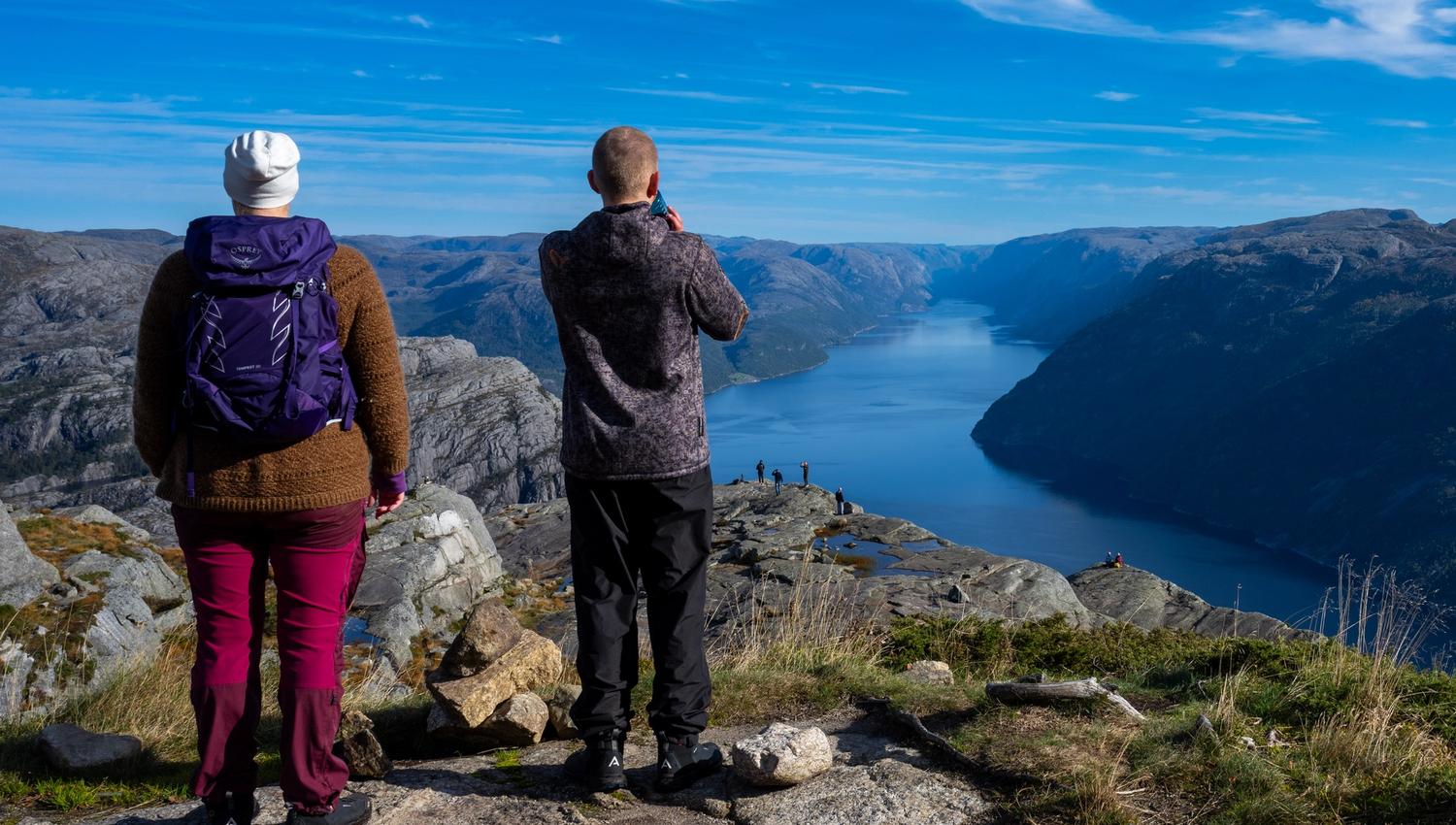 A small detour on the way back gives you a new angle of Preikestolen and the fjord