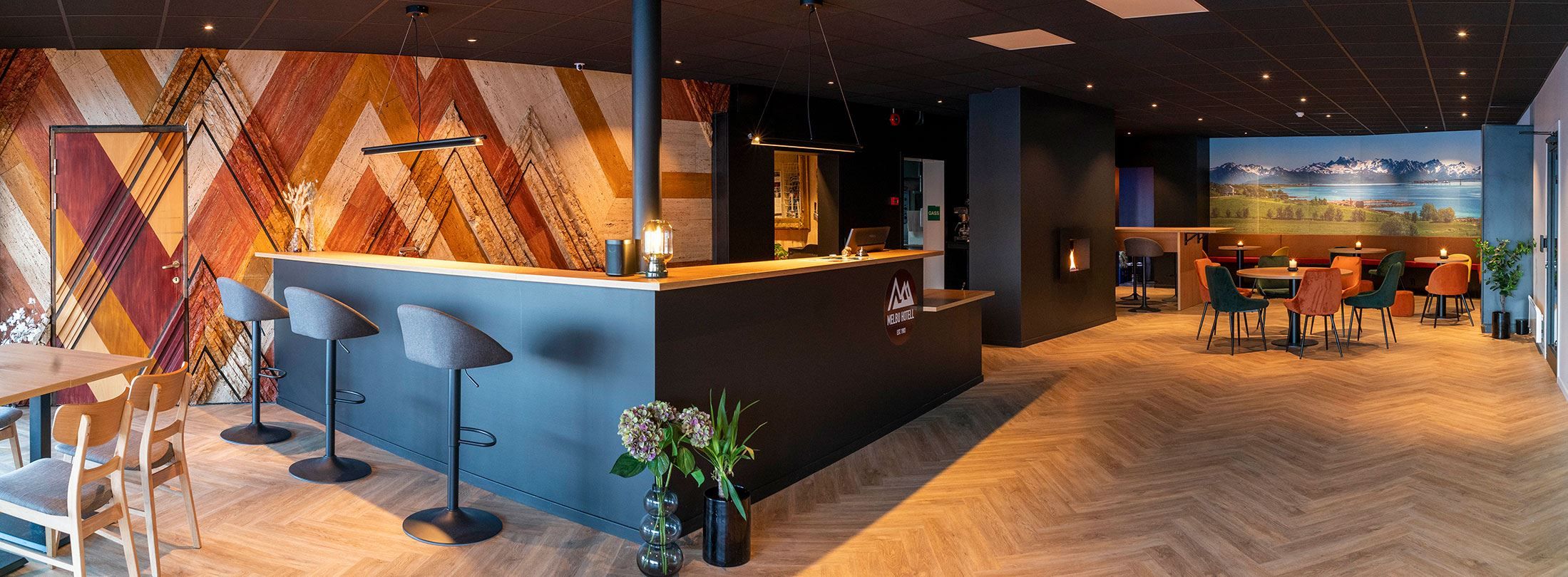 Melbu Hotell resepsjon og lobby