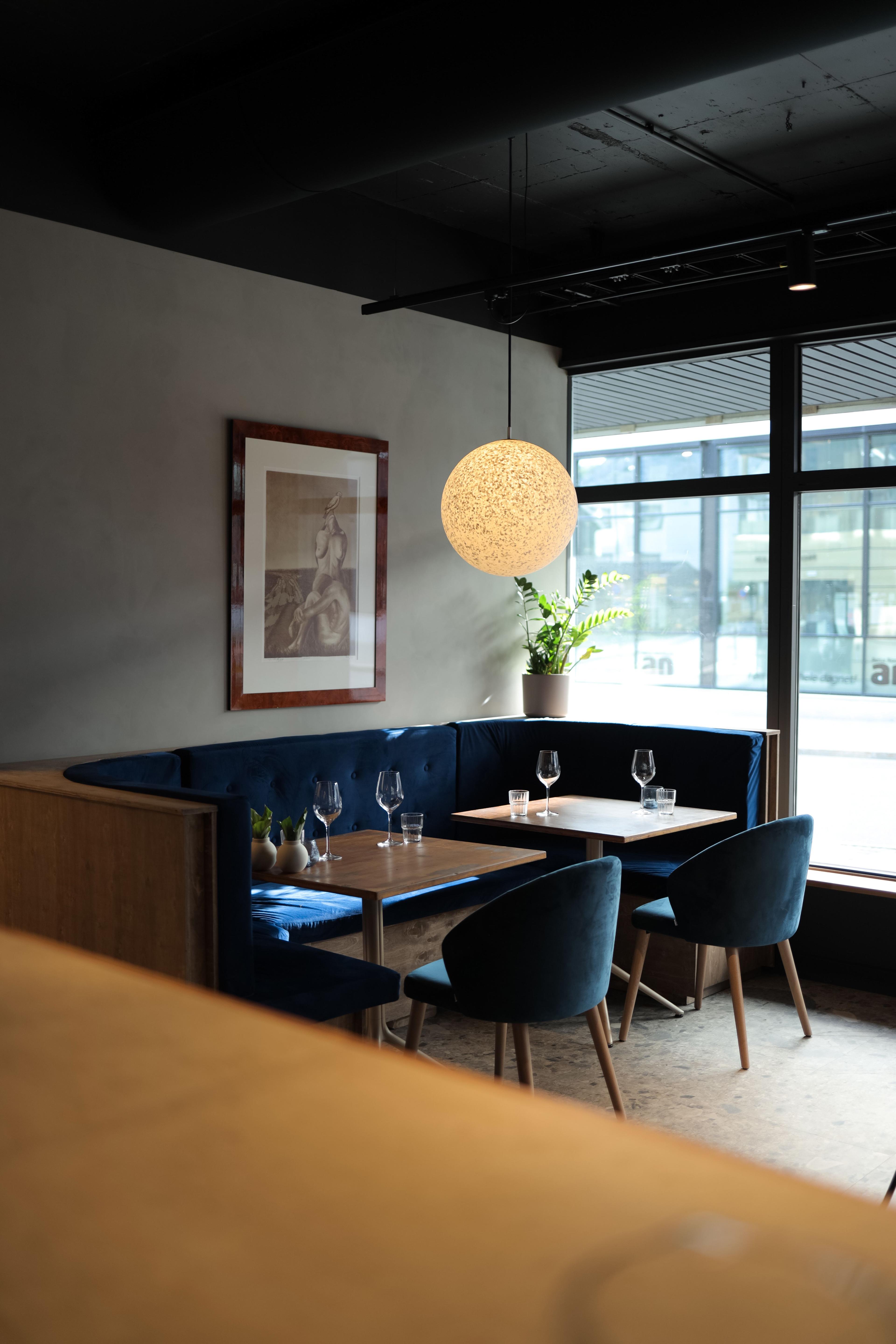 Nabolaget Food and Wine bar