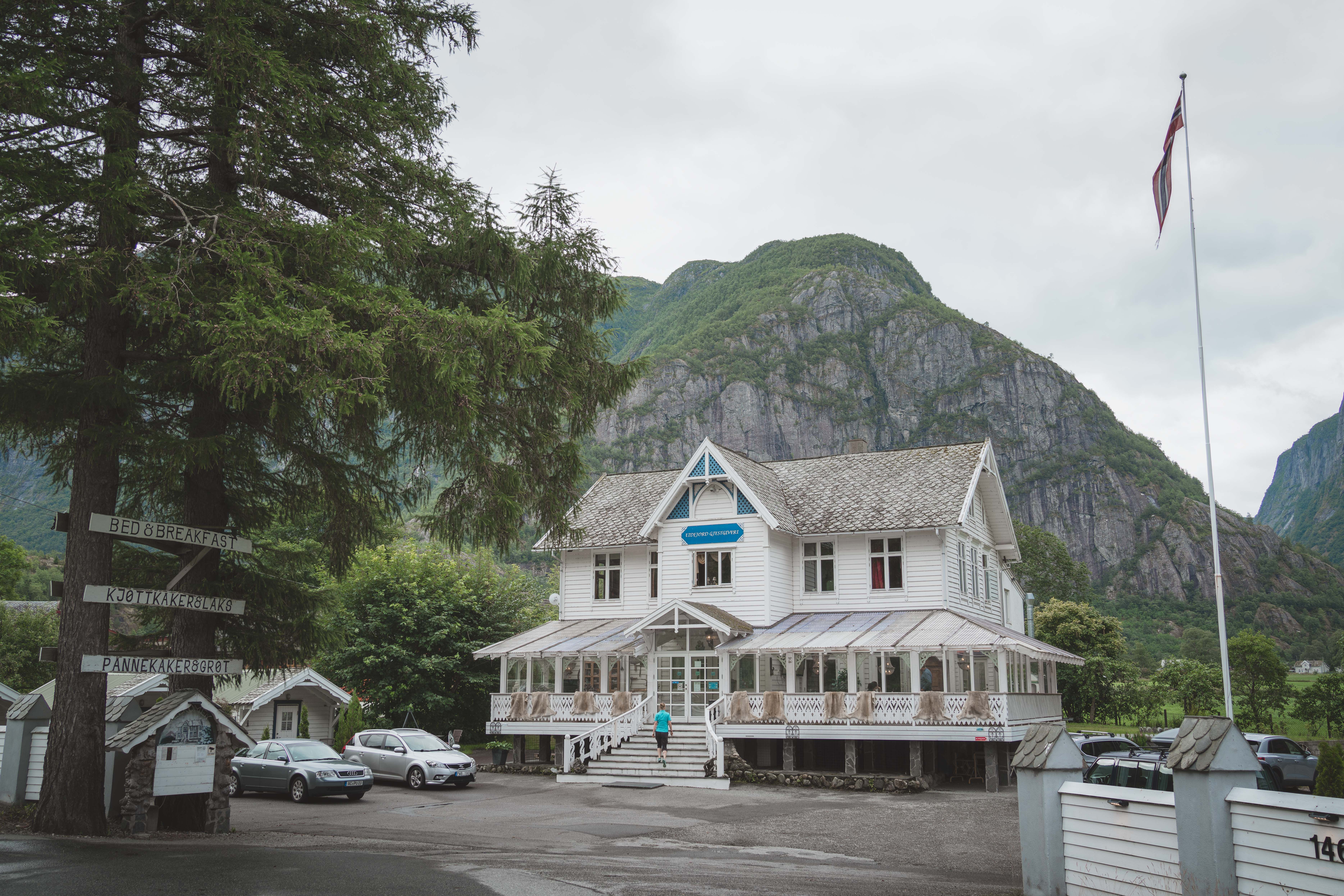 Eidfjord Gjestgiveri av Heidi Kvamsdal 1