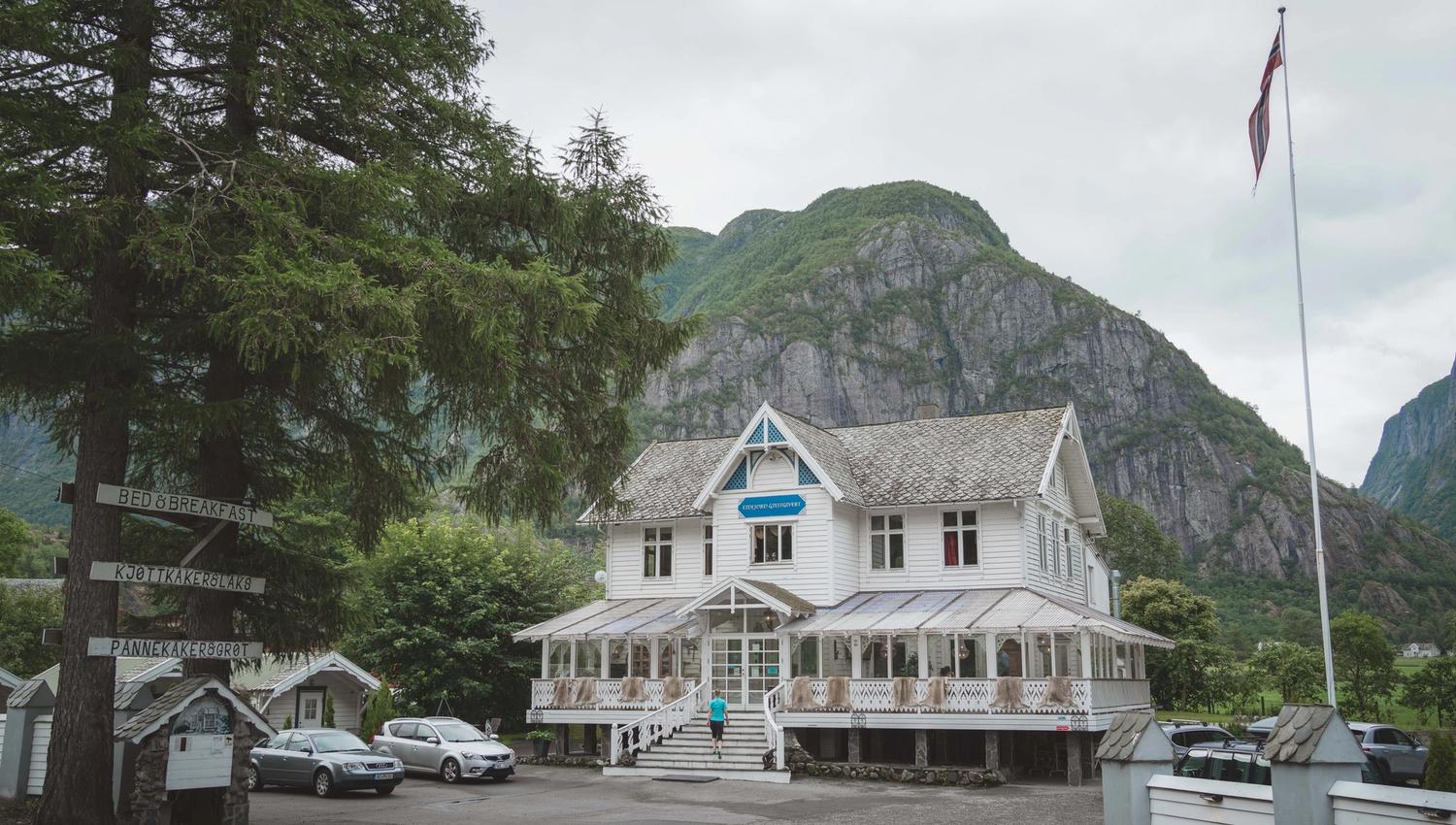 Eidfjord Gjestgiveri av Heidi Kvamsdal 1